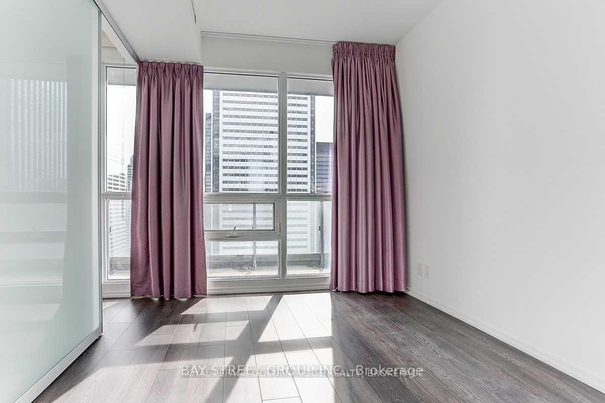 Photo 10 of Unit 4209, 70 Temperance Street, Toronto, Bay Street Corridor — HOMEH