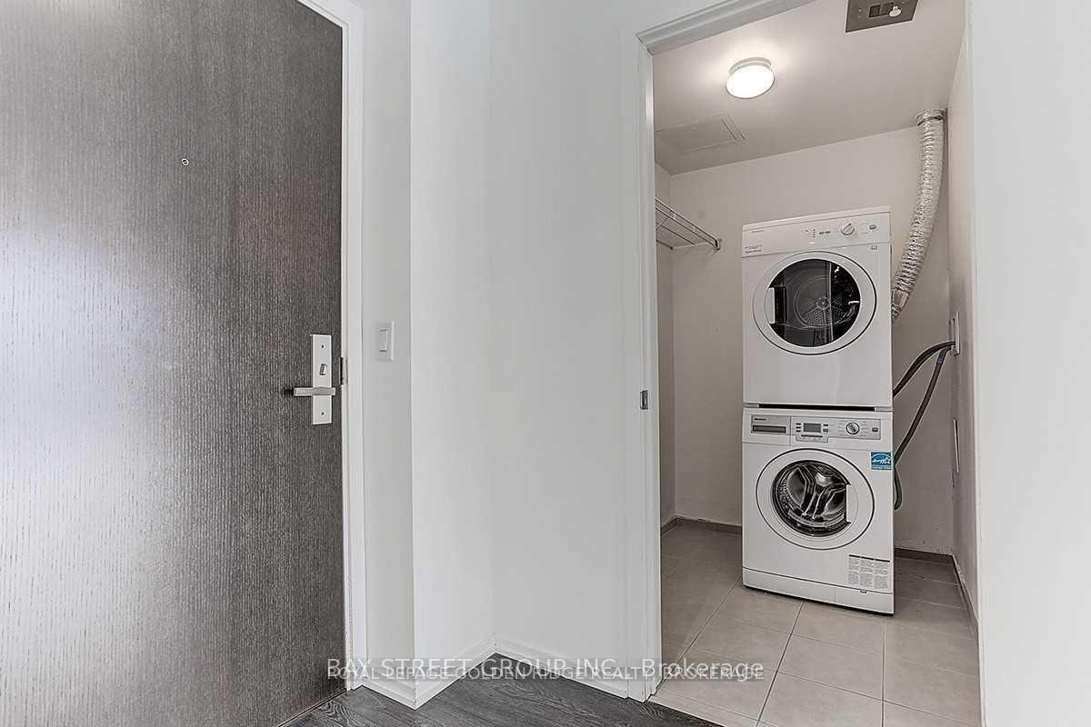Photo 15 of Unit 4209, 70 Temperance Street, Toronto, Bay Street Corridor — HOMEH