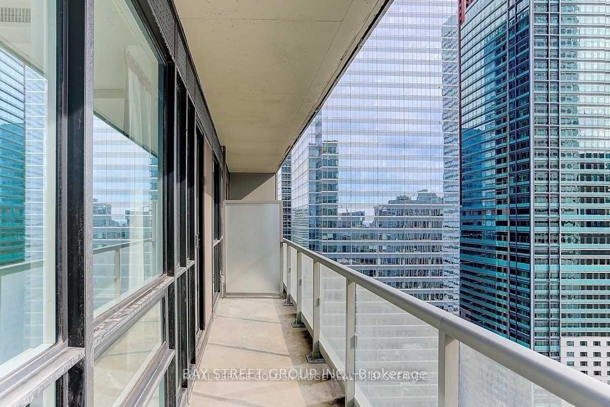 Photo 16 of Unit 4209, 70 Temperance Street, Toronto, Bay Street Corridor — HOMEH