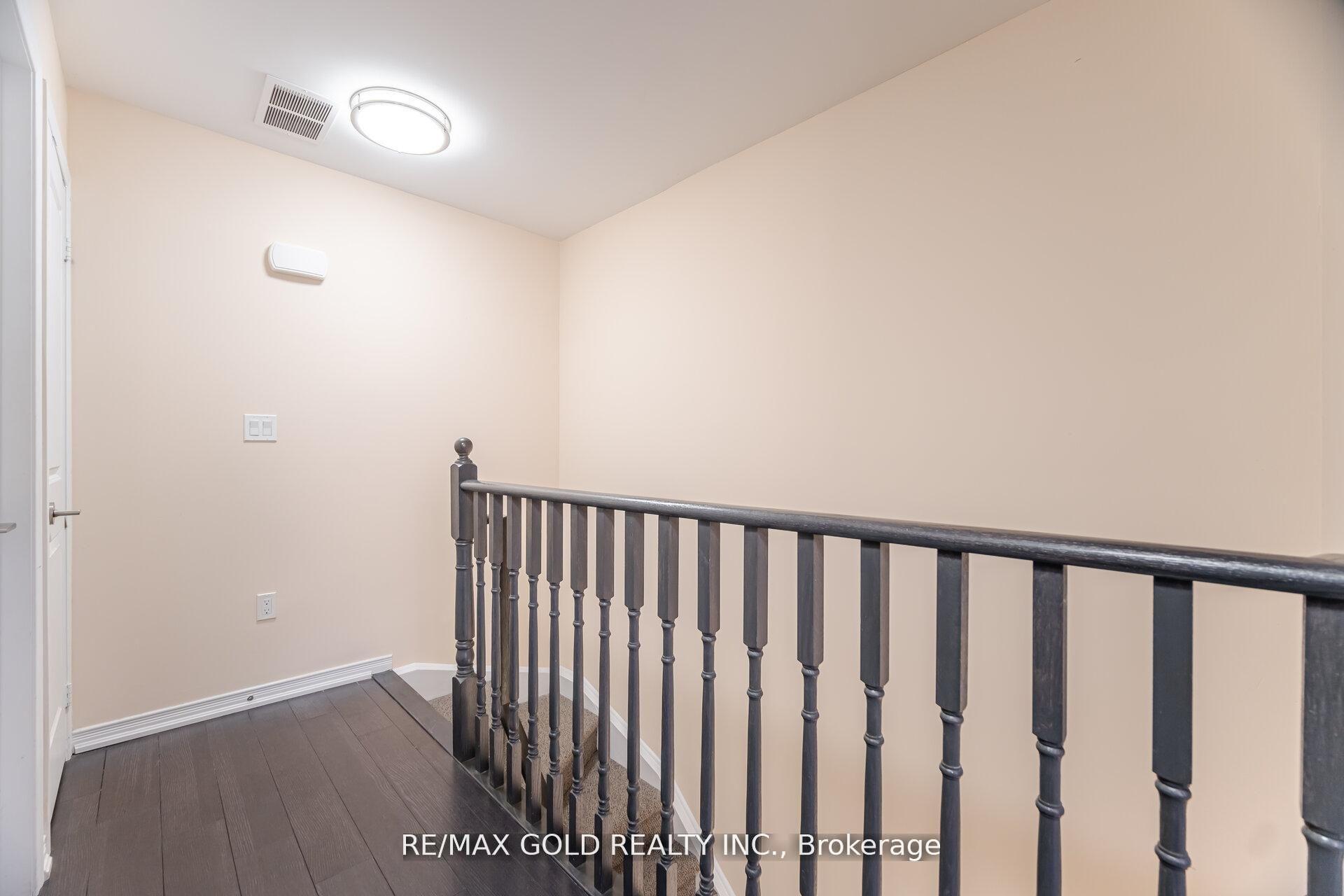 Photo 5 of Unit 317, 80 Orchid Place E, Scarborough, Malvern — HOMEH