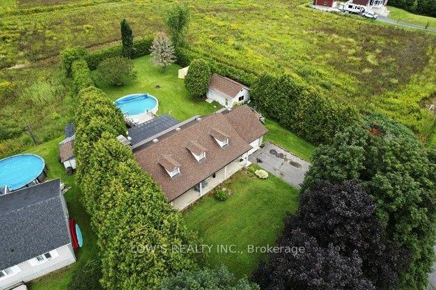 Photo 3 of 1118 Bay Road, Champlain, L'Orignal — HOMEH