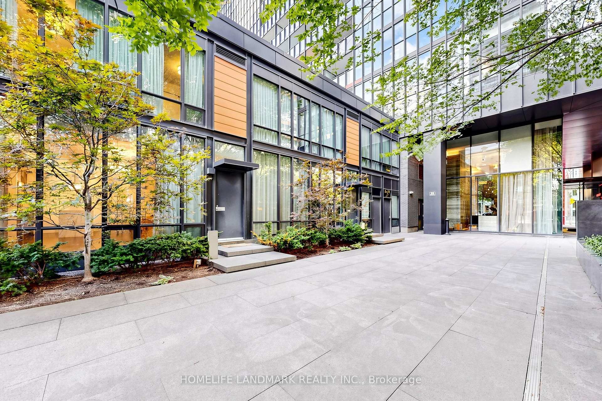 Photo 2 of Unit Th03, 110 Charles Street E, Toronto, Church-Yonge Corridor — HOMEH