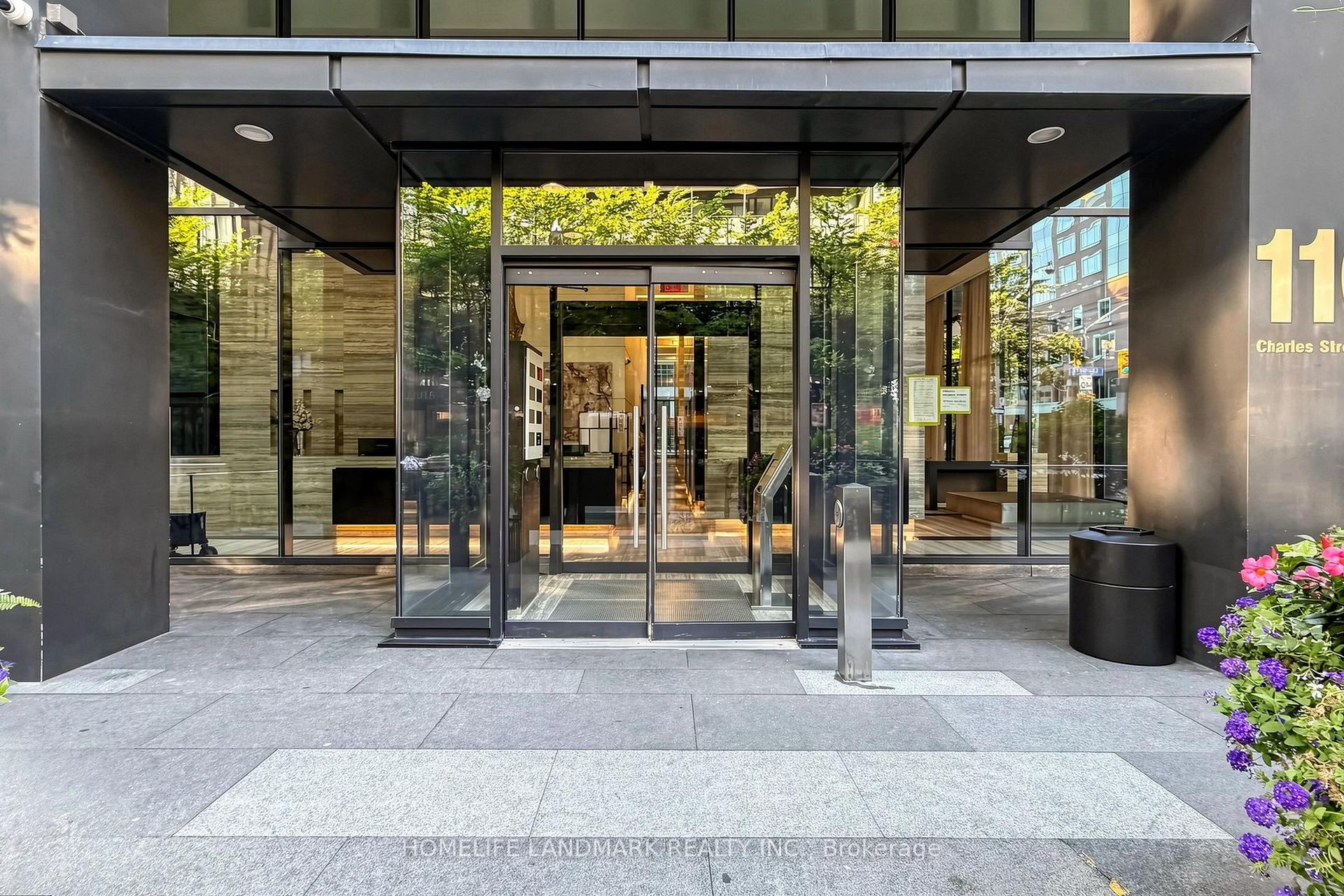 Photo 4 of Unit Th03, 110 Charles Street E, Toronto, Church-Yonge Corridor — HOMEH