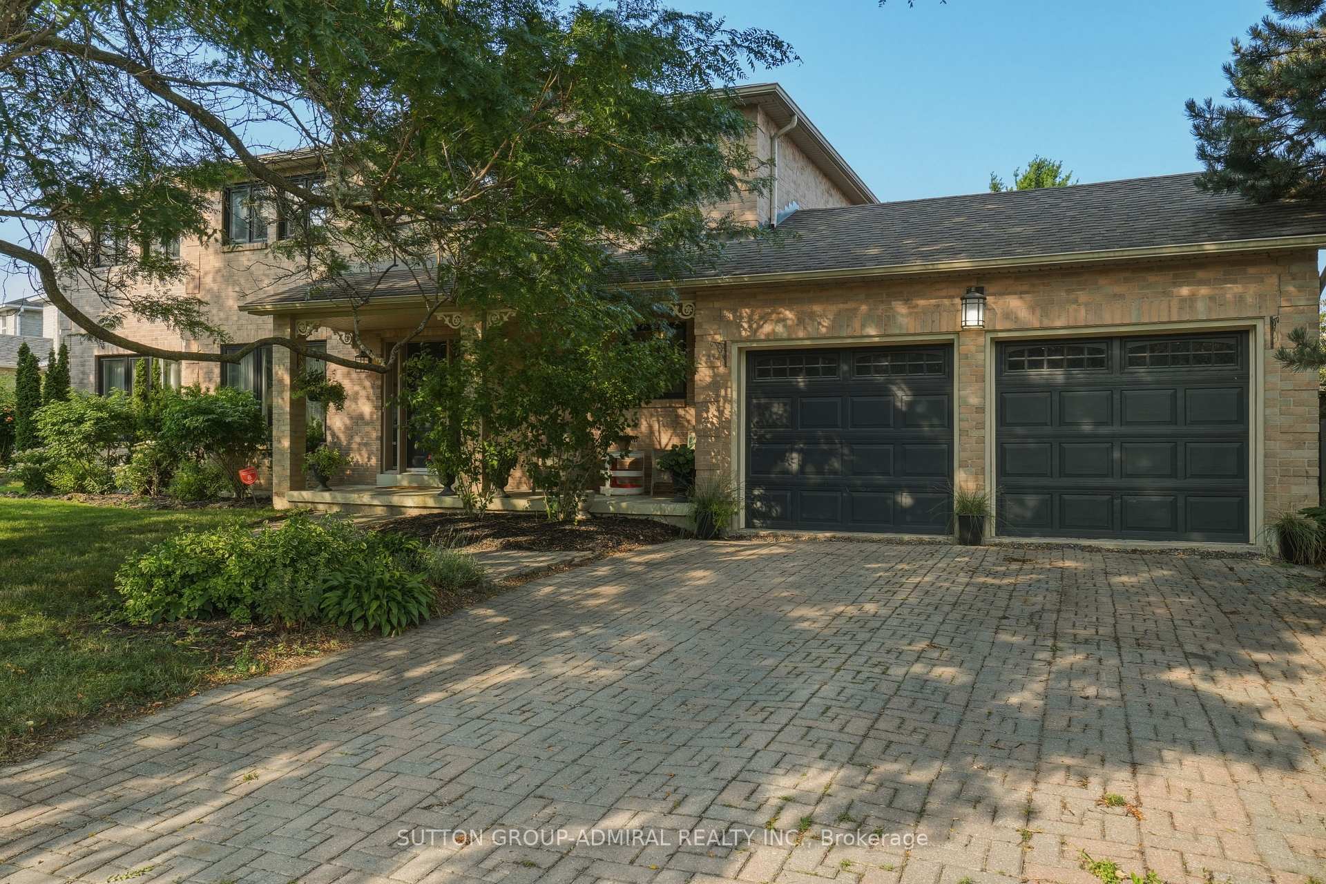 Photo 2 of 90 Brillinger Street, Richmond Hill, North Richvale — HOMEH