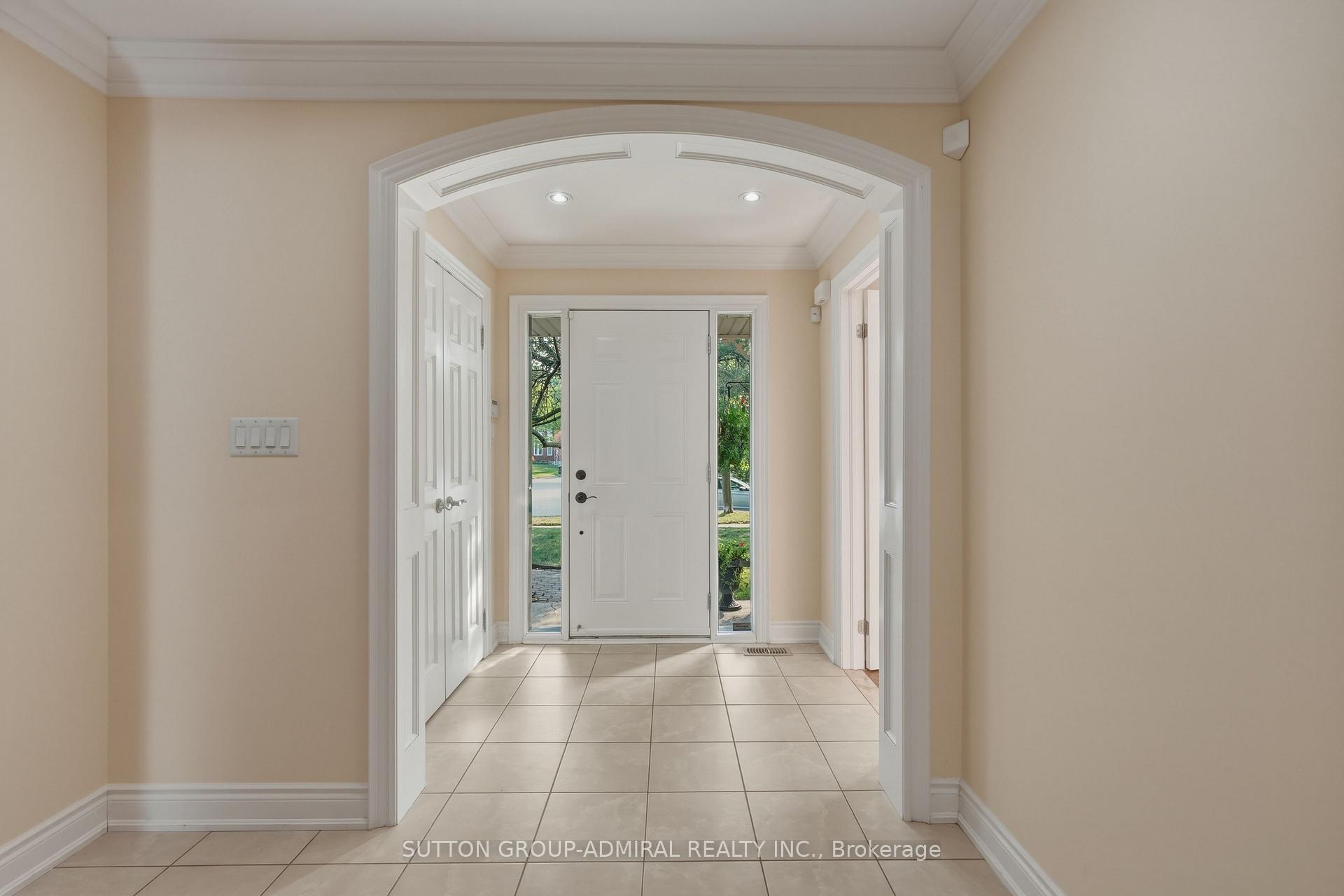 Photo 3 of 90 Brillinger Street, Richmond Hill, North Richvale — HOMEH