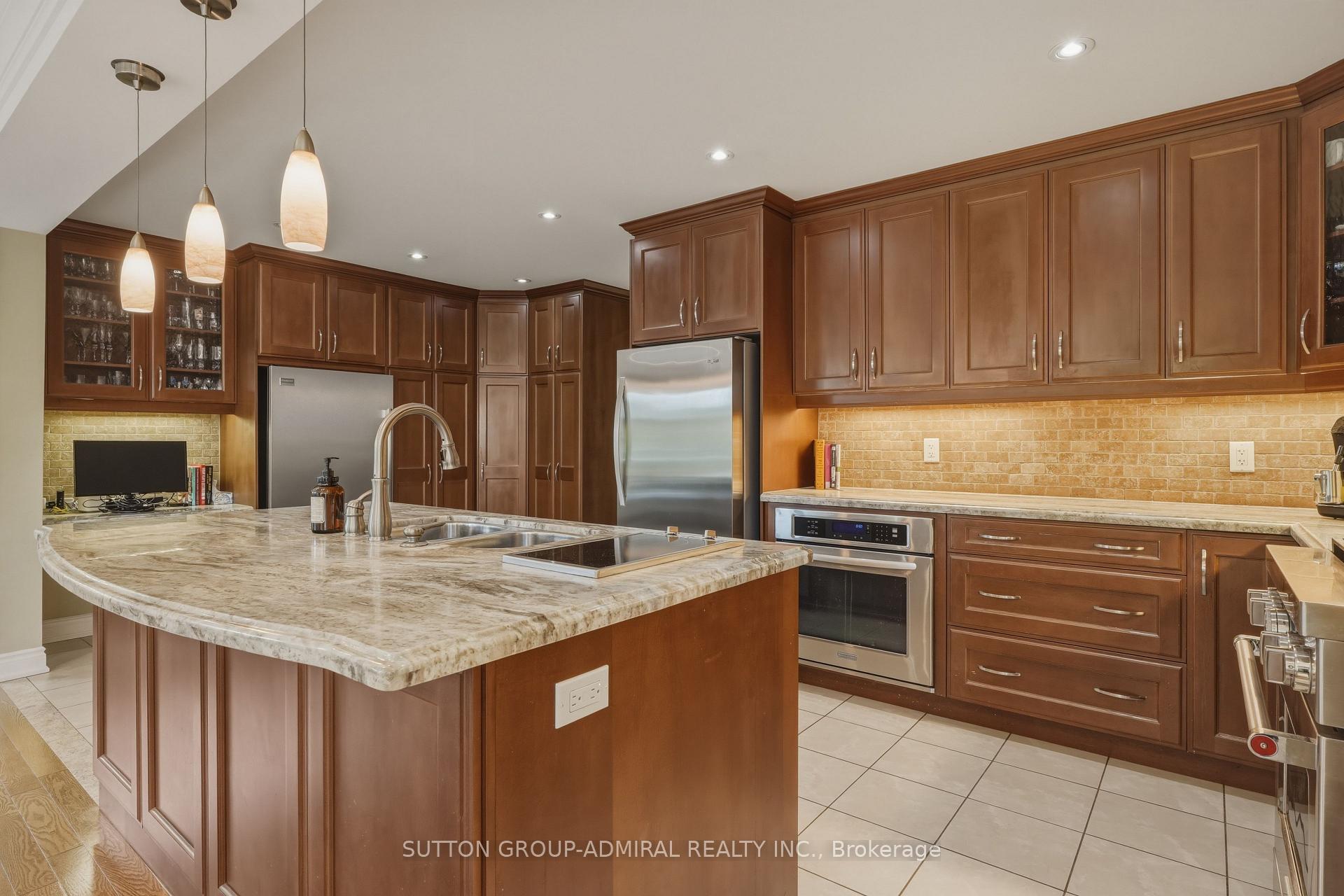 Photo 7 of 90 Brillinger Street, Richmond Hill, North Richvale — HOMEH