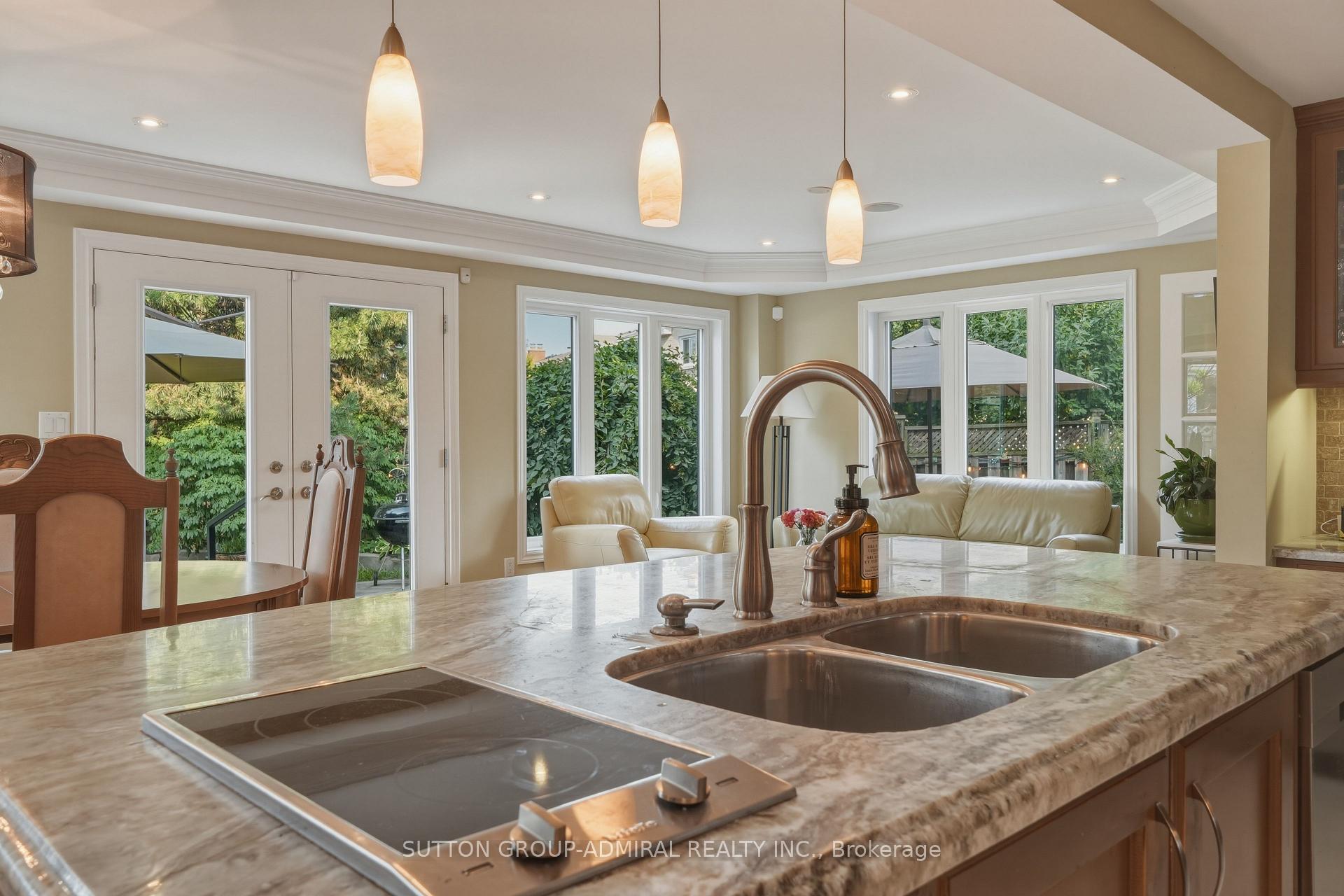 Photo 10 of 90 Brillinger Street, Richmond Hill, North Richvale — HOMEH