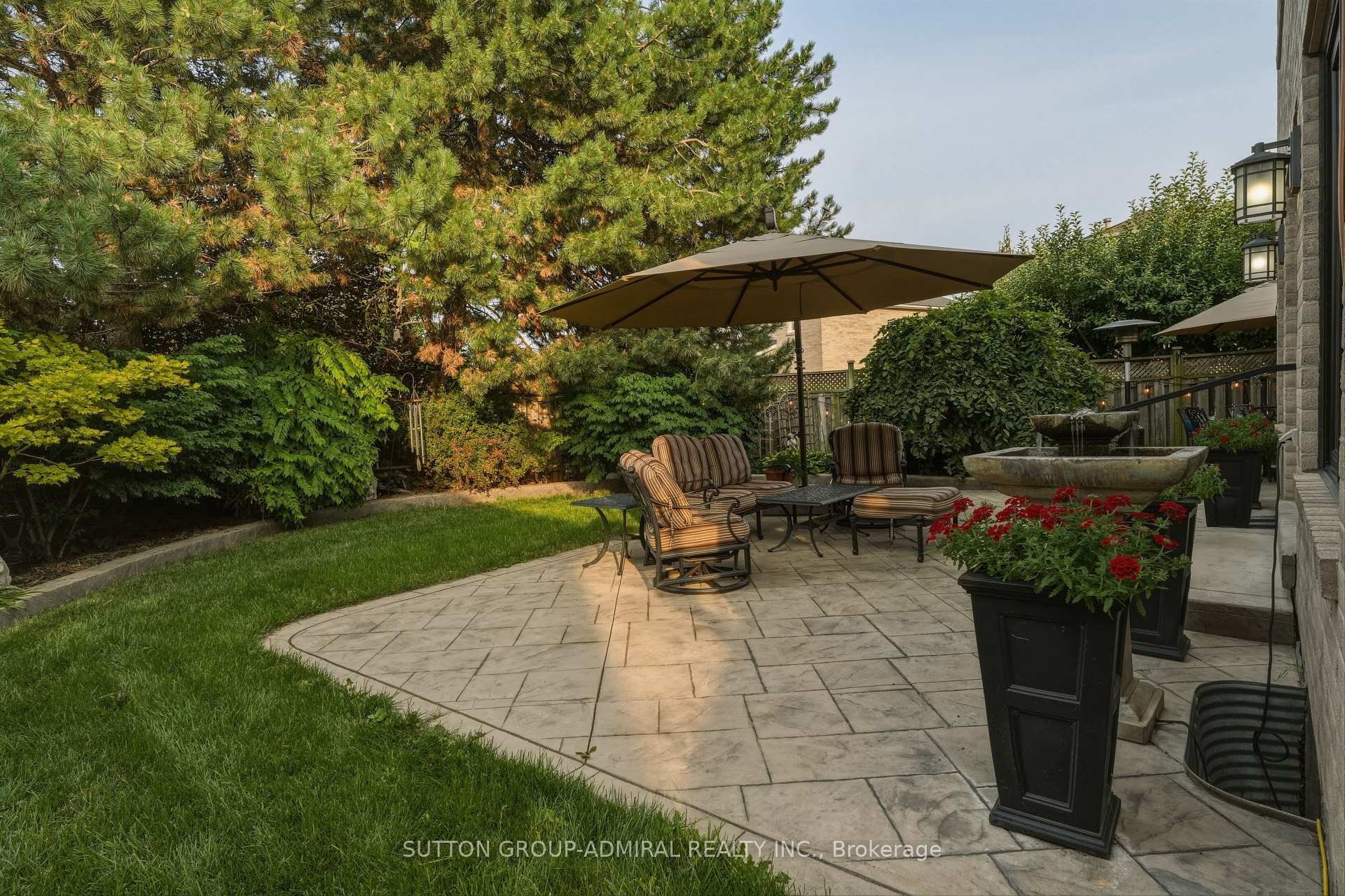 Photo 42 of 90 Brillinger Street, Richmond Hill, North Richvale — HOMEH