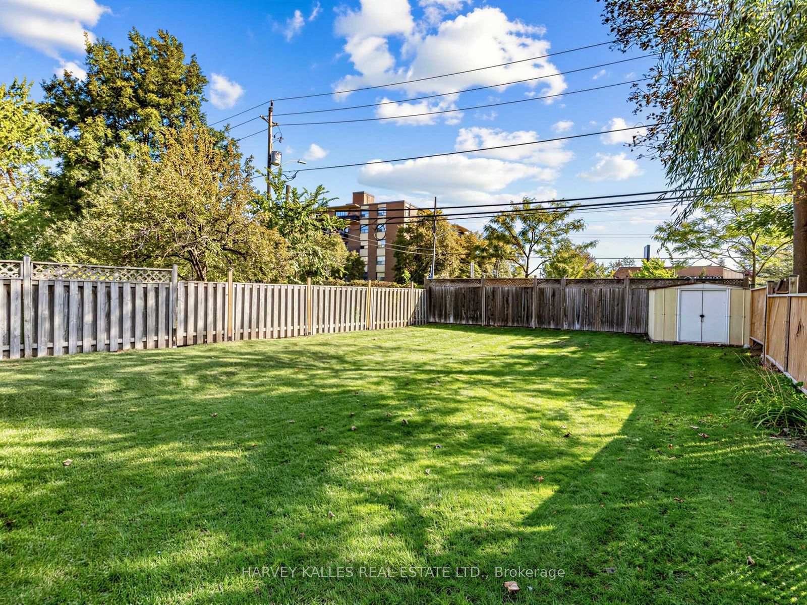Photo 33 of 70 Pintail Crescent, North York, Parkwoods-Donalda — HOMEH