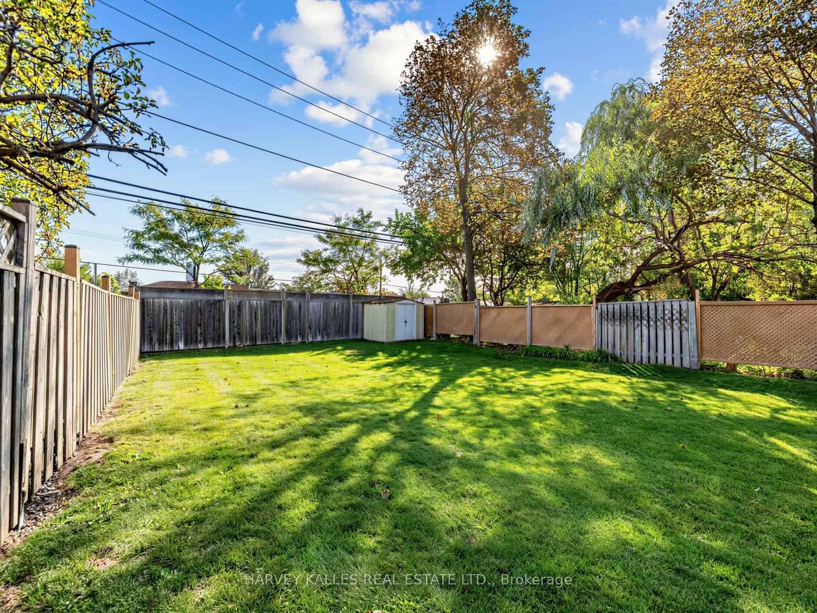 Photo 34 of 70 Pintail Crescent, North York, Parkwoods-Donalda — HOMEH