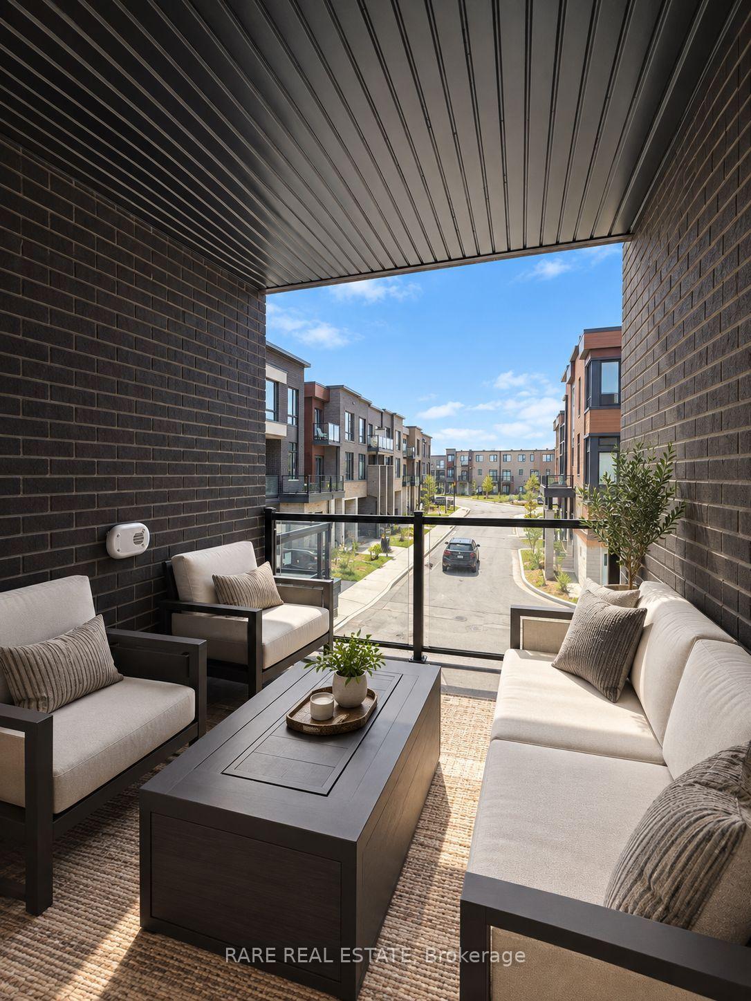 Photo 6 of 55 Inverary Crescent, Vaughan, Elder Mills — HOMEH