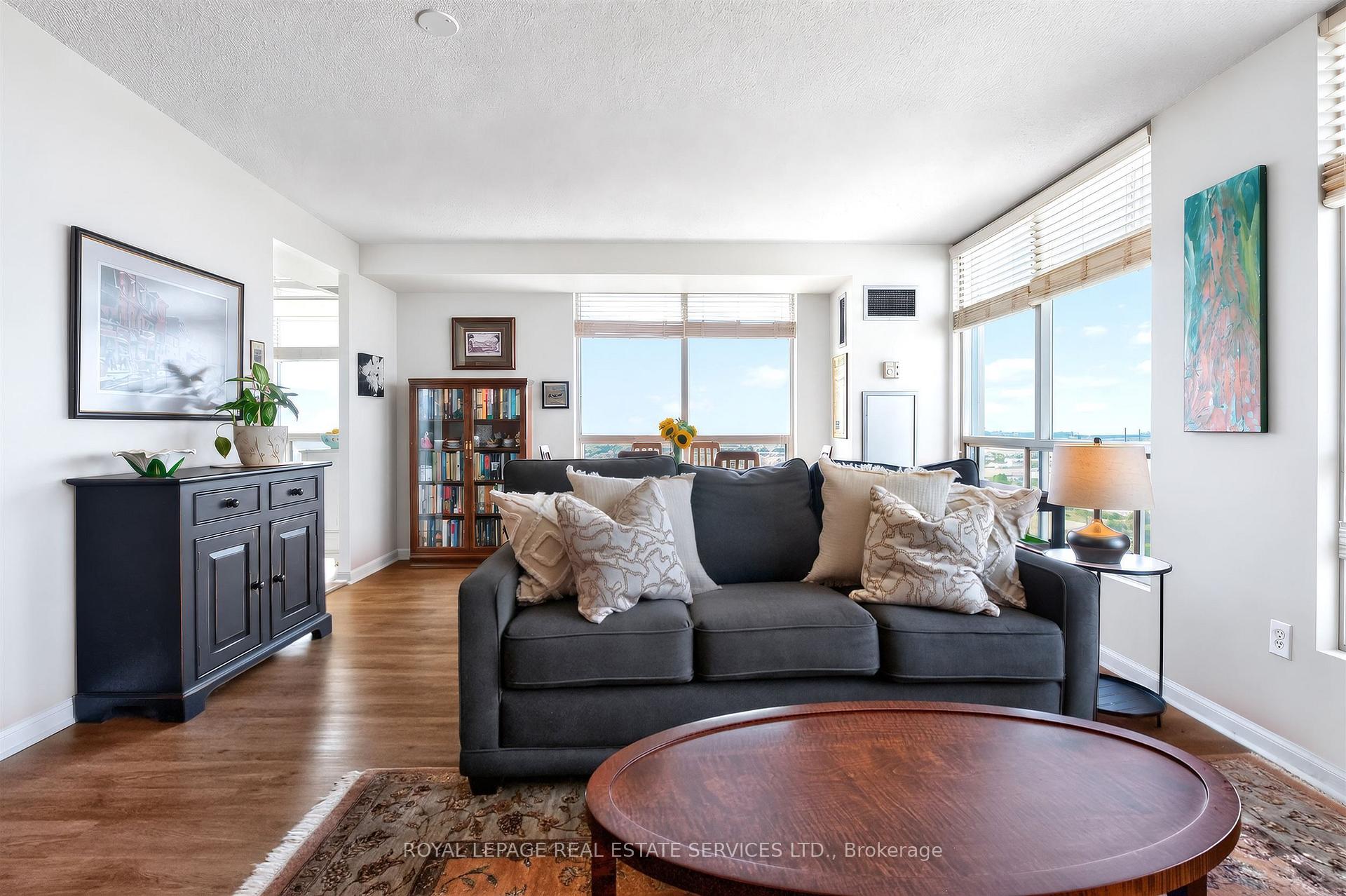 Photo 7 of Unit 1711, 101 Subway Crescent, Etobicoke, Islington-City Centre West — HOMEH