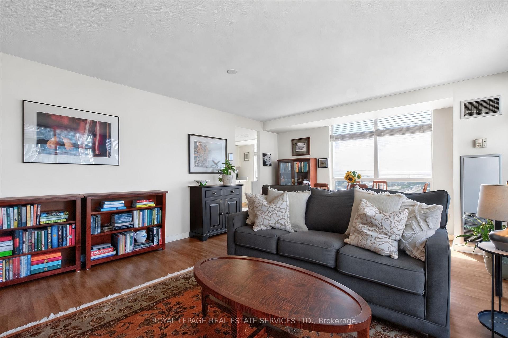 Photo 9 of Unit 1711, 101 Subway Crescent, Etobicoke, Islington-City Centre West — HOMEH