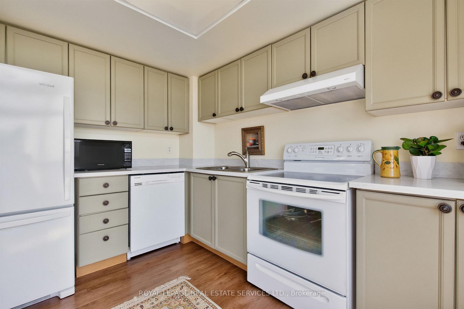 Photo 17 of Unit 1711, 101 Subway Crescent, Etobicoke, Islington-City Centre West — HOMEH