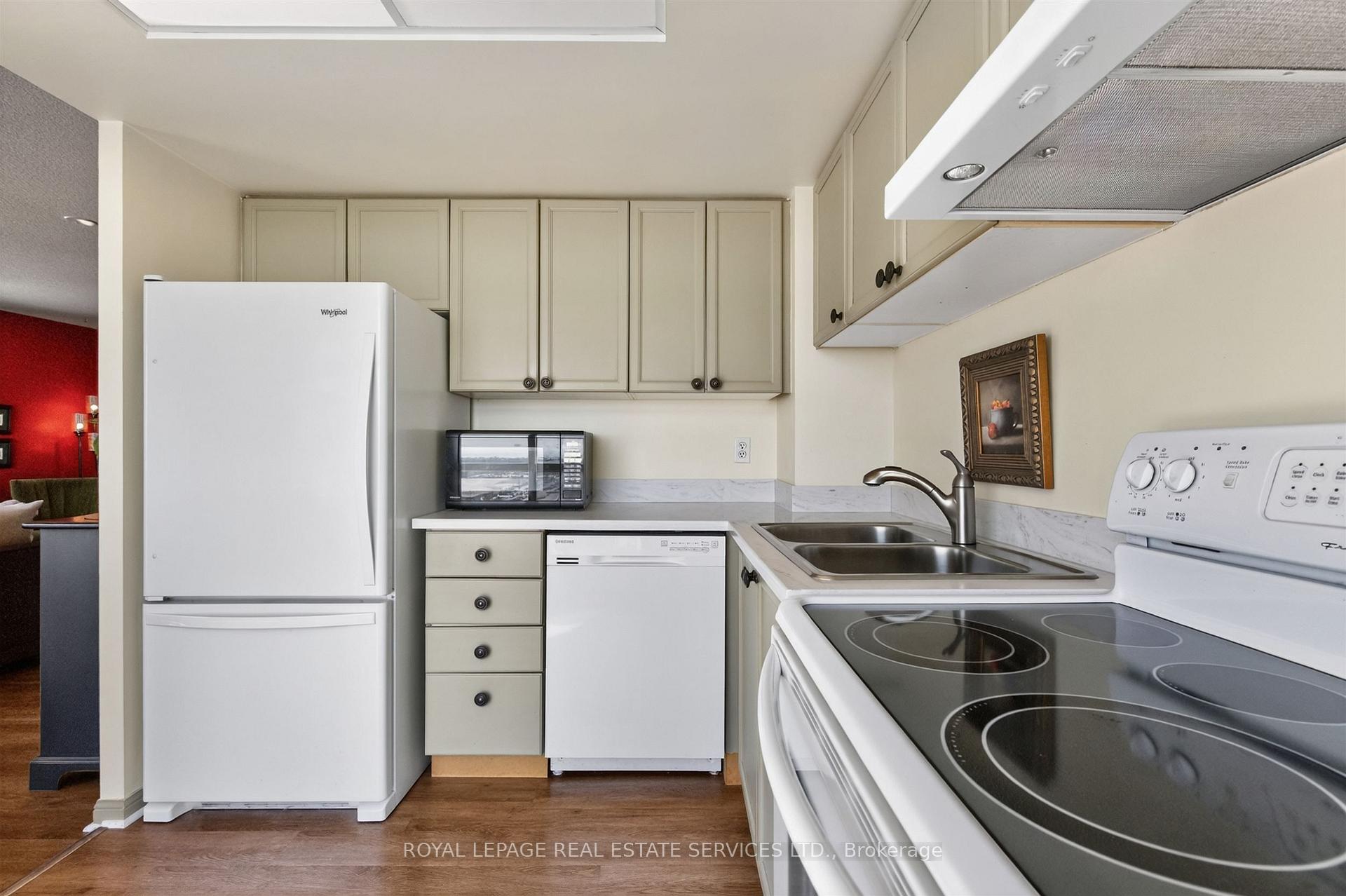 Photo 19 of Unit 1711, 101 Subway Crescent, Etobicoke, Islington-City Centre West — HOMEH