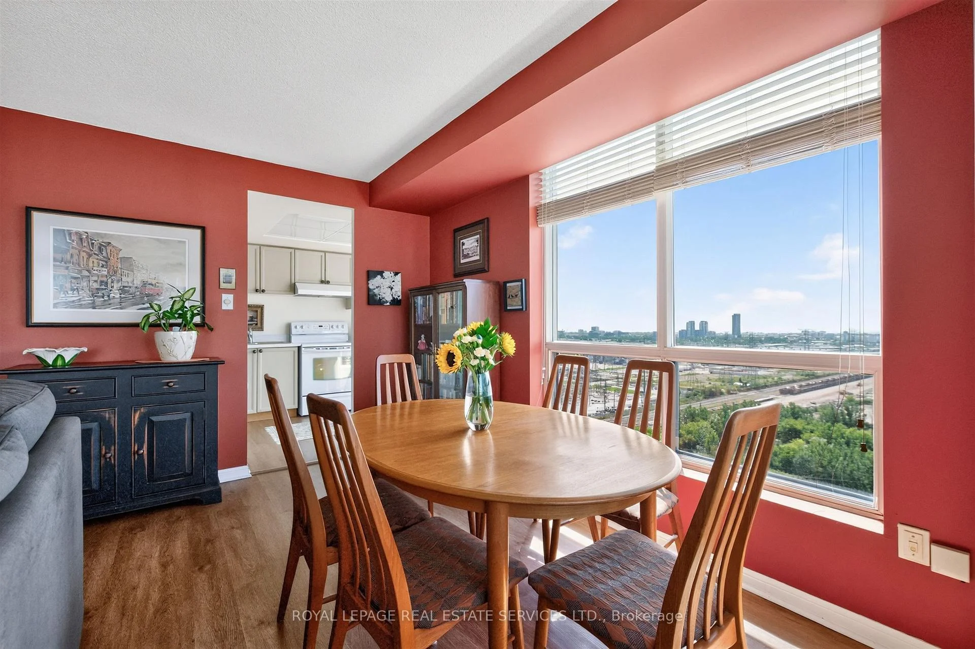Photo 14 of Unit 1711, 101 Subway Crescent, Etobicoke, Islington-City Centre West — HOMEH