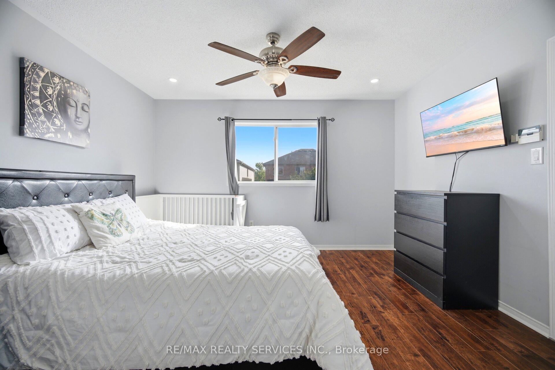 Photo 24 of 29 Lonestar Crescent, Brampton, Fletcher's Meadow — HOMEH