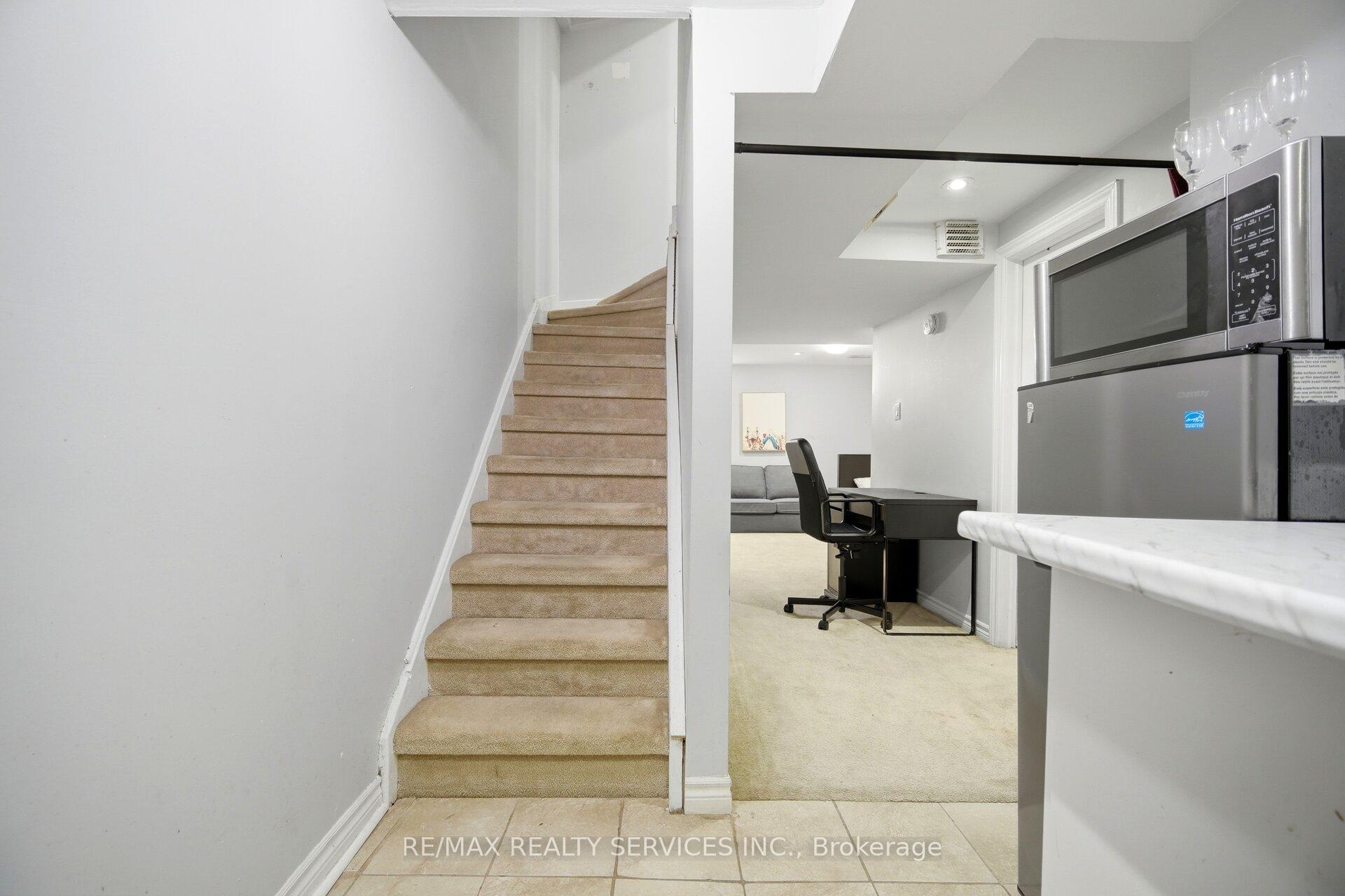 Photo 37 of 29 Lonestar Crescent, Brampton, Fletcher's Meadow — HOMEH