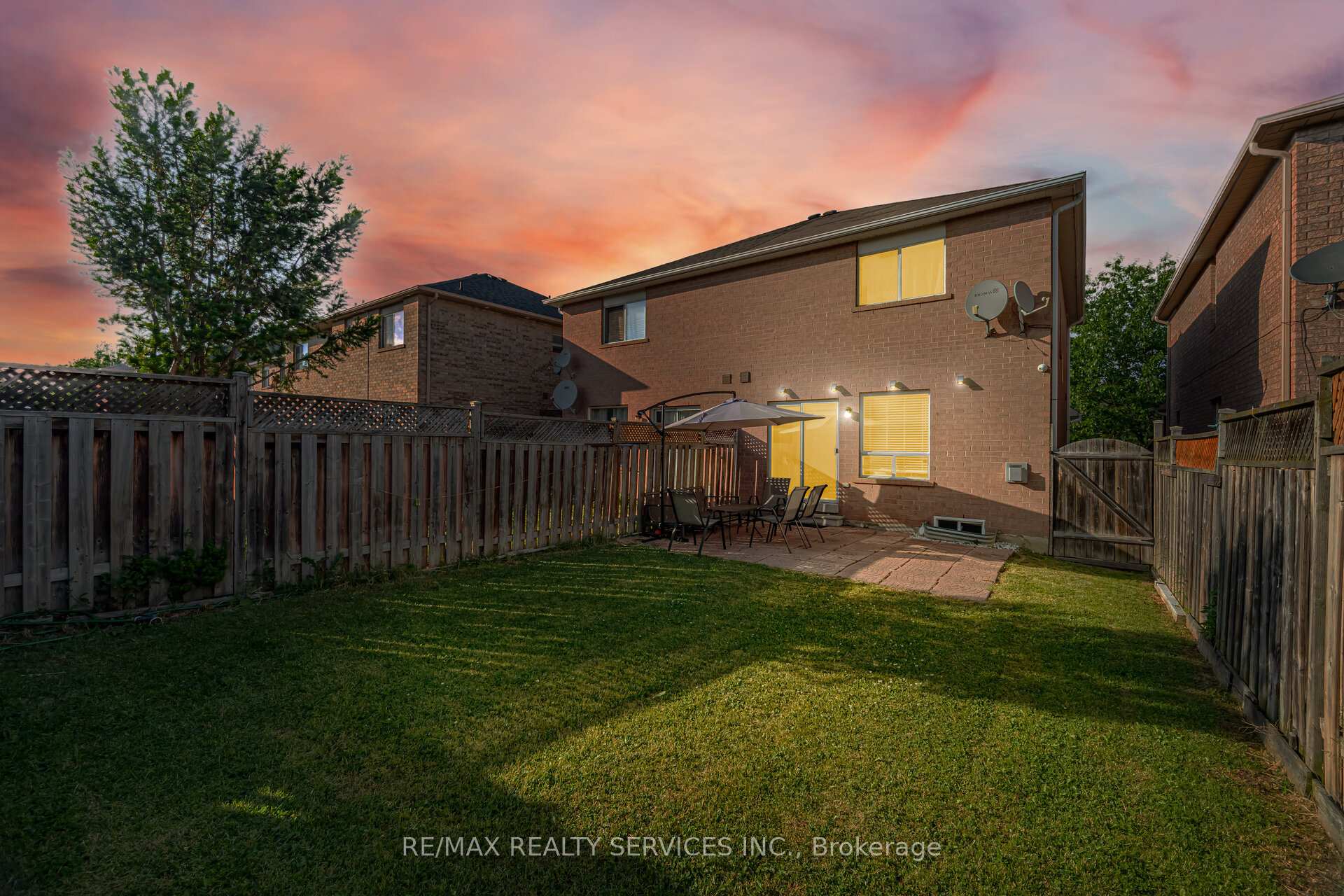 Photo 50 of 29 Lonestar Crescent, Brampton, Fletcher's Meadow — HOMEH