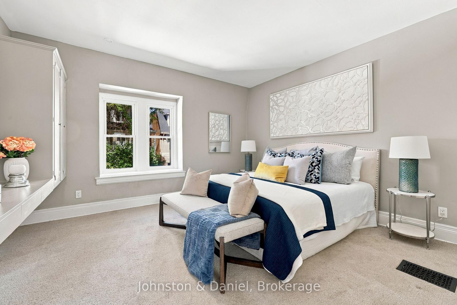 Photo 13 of 17 Gibson Avenue, Toronto, The Annex — HOMEH