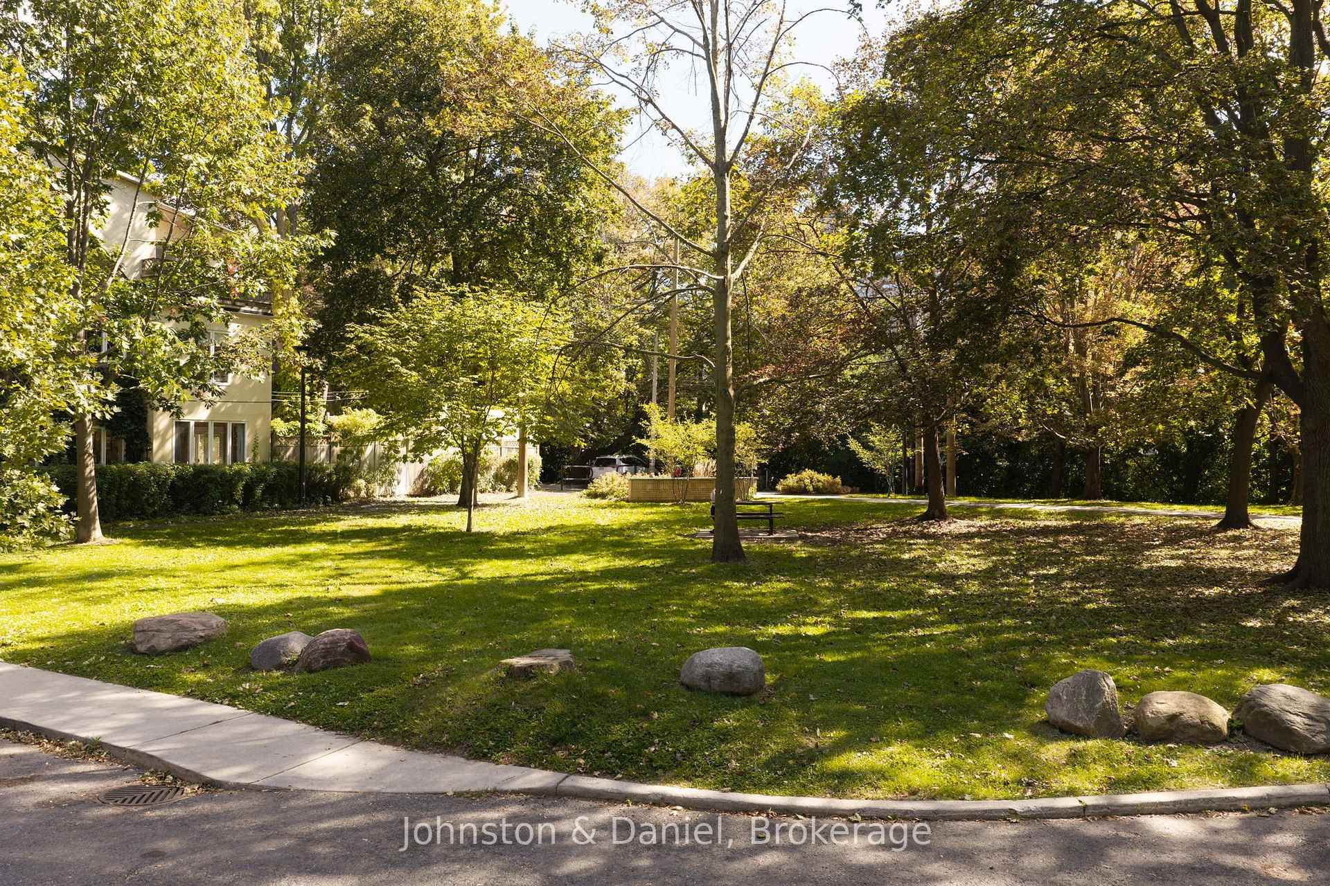 Photo 31 of 17 Gibson Avenue, Toronto, The Annex — HOMEH
