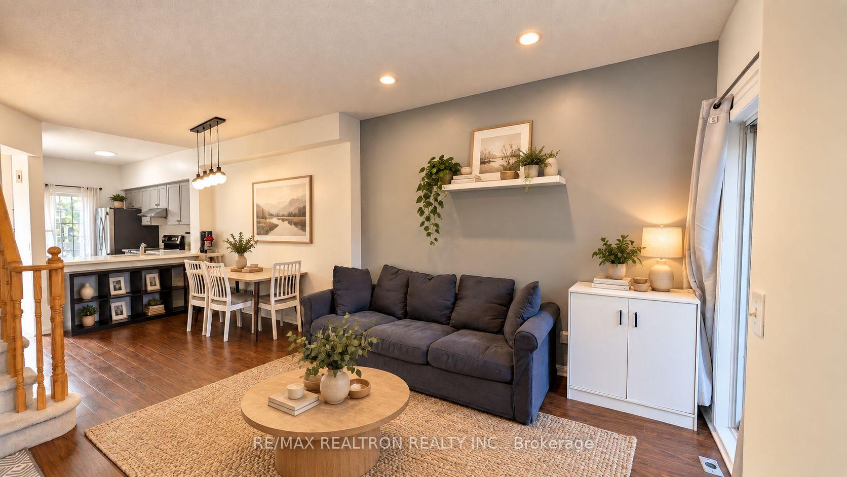 Photo 1 of Unit 7, 22 St Moritz Way, Markham, Unionville — HOMEH