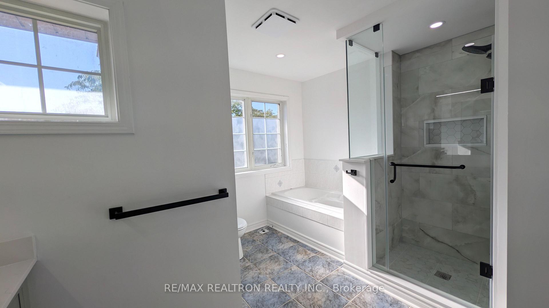 Photo 20 of Unit 7, 22 St Moritz Way, Markham, Unionville — HOMEH