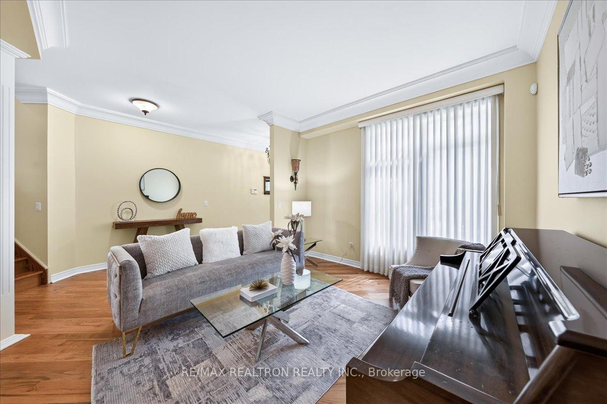 Photo 7 of 158 Nantucket Drive, Richmond Hill, Oak Ridges Lake Wilcox — HOMEH