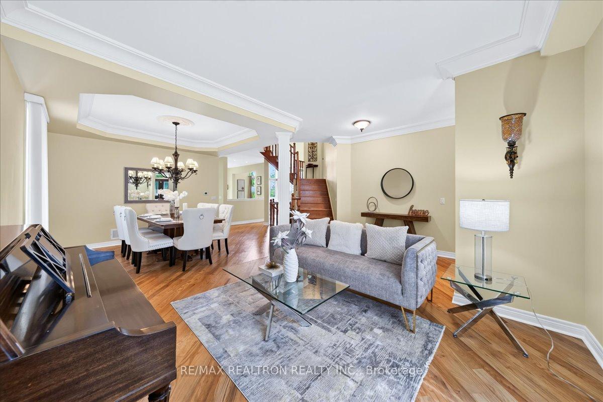 Photo 8 of 158 Nantucket Drive, Richmond Hill, Oak Ridges Lake Wilcox — HOMEH