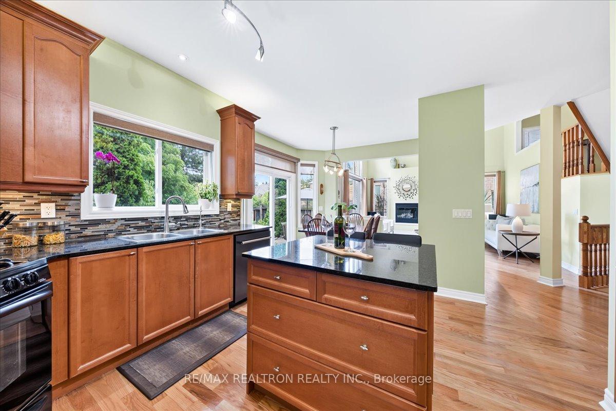 Photo 15 of 158 Nantucket Drive, Richmond Hill, Oak Ridges Lake Wilcox — HOMEH