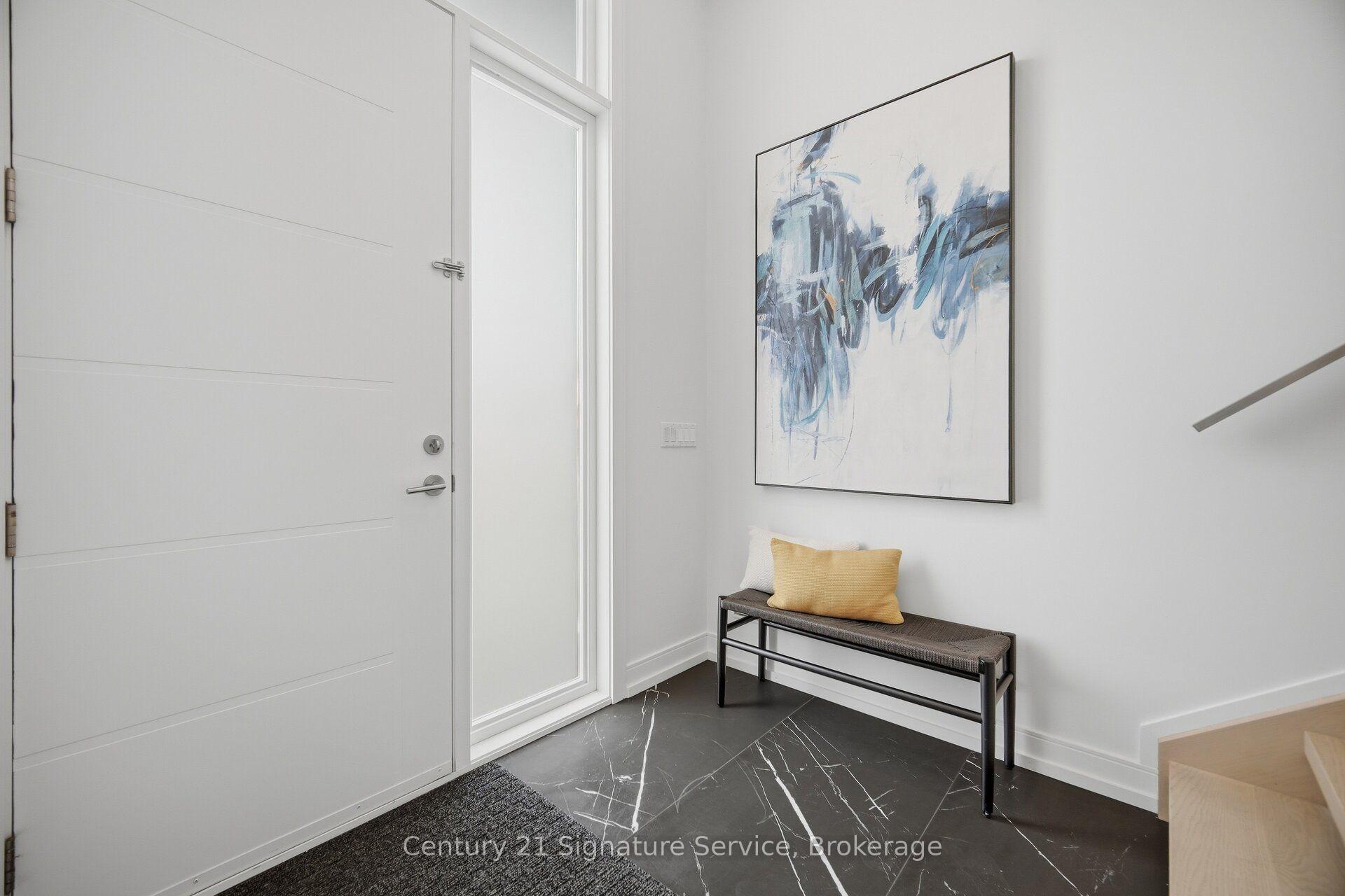 Photo 4 of 273C Ranee Avenue, North York, Yorkdale-Glen Park — HOMEH