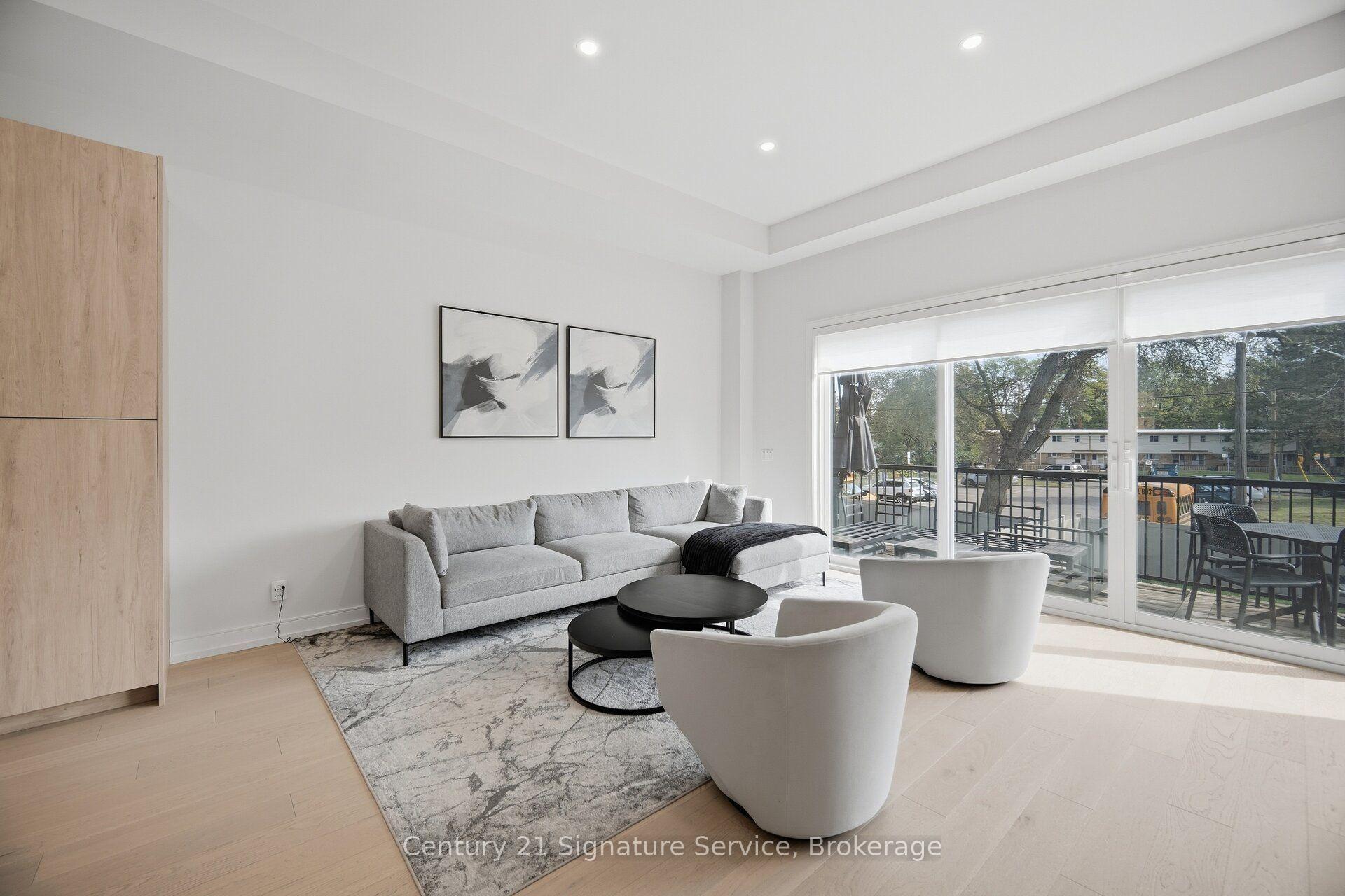 Photo 17 of 273C Ranee Avenue, North York, Yorkdale-Glen Park — HOMEH