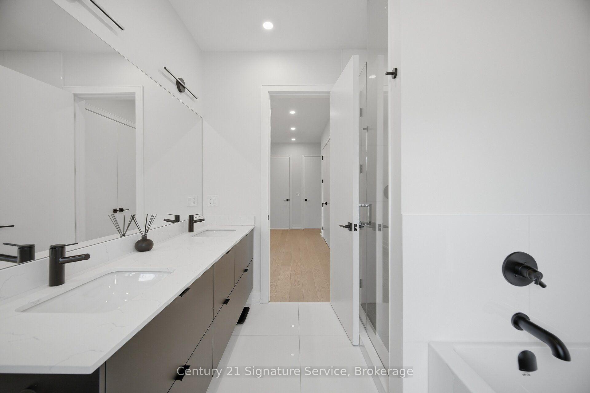 Photo 30 of 273C Ranee Avenue, North York, Yorkdale-Glen Park — HOMEH