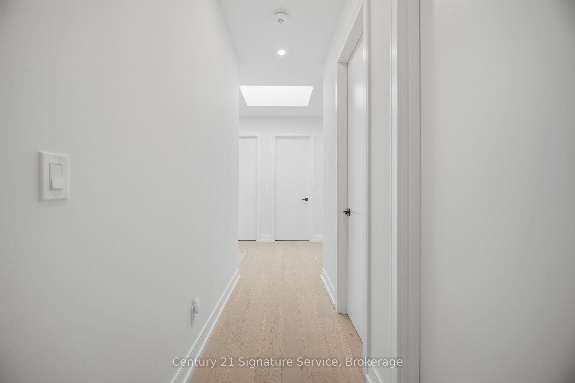 Photo 32 of 273C Ranee Avenue, North York, Yorkdale-Glen Park — HOMEH