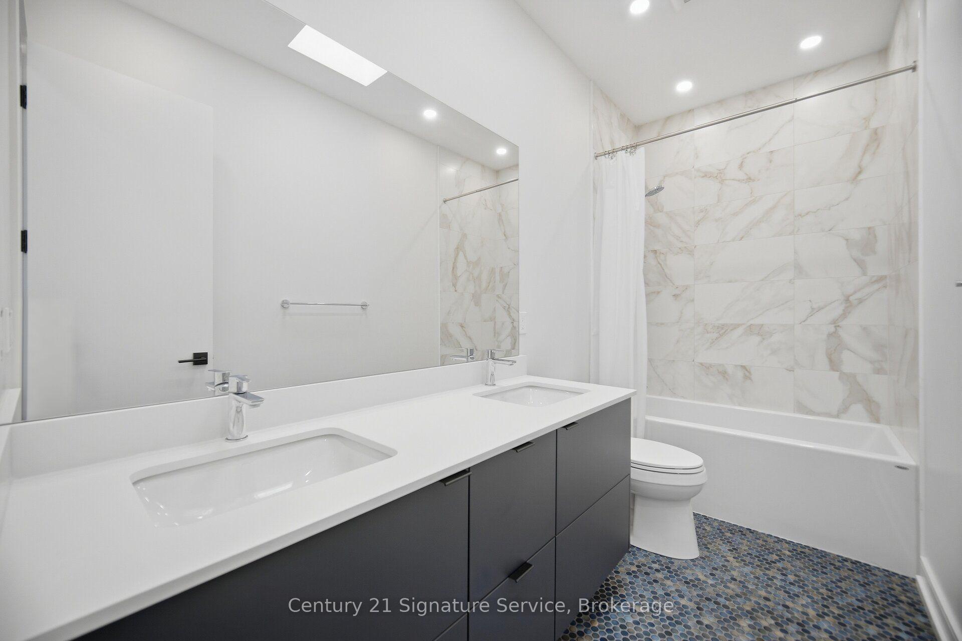 Photo 38 of 273C Ranee Avenue, North York, Yorkdale-Glen Park — HOMEH
