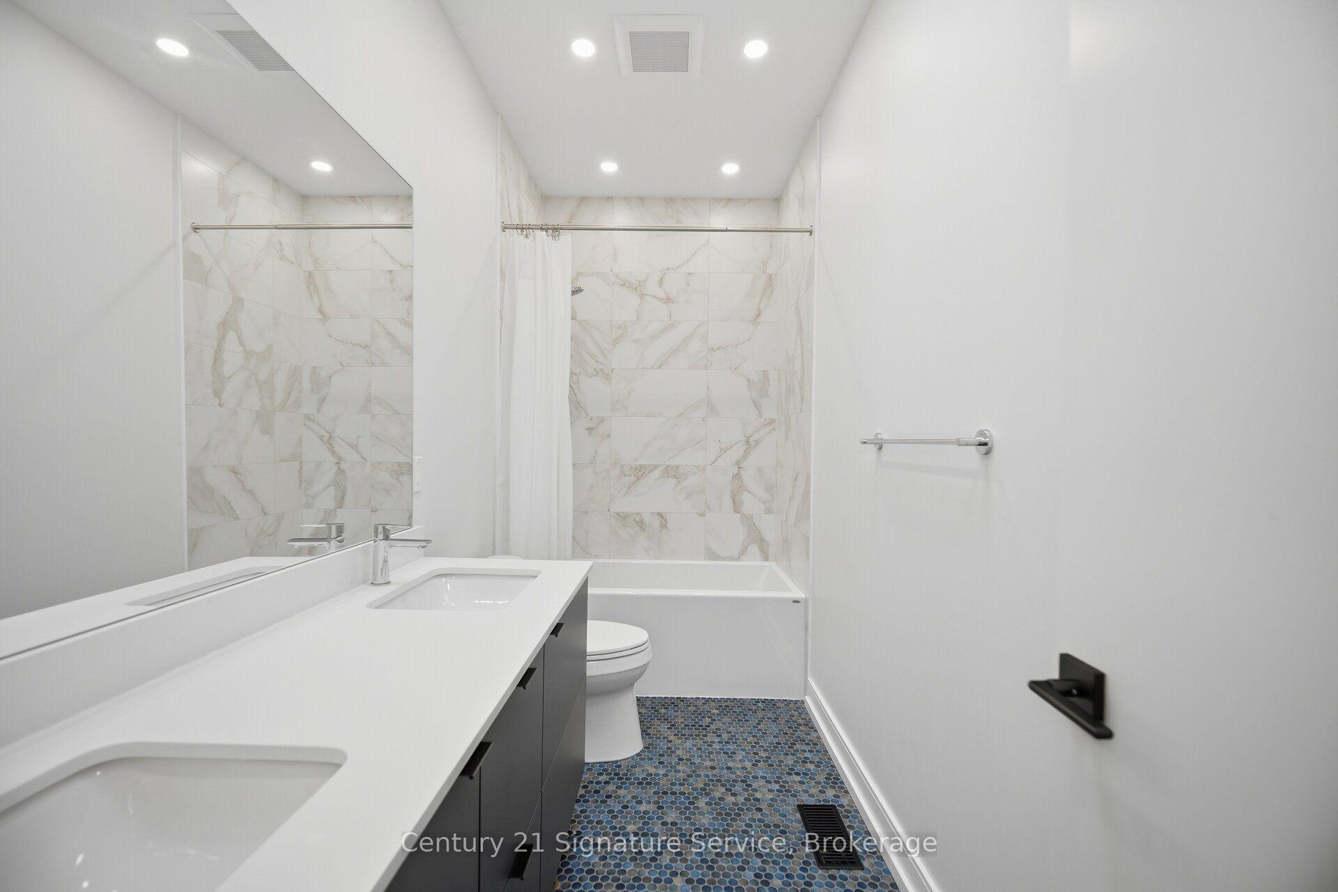 Photo 39 of 273C Ranee Avenue, North York, Yorkdale-Glen Park — HOMEH