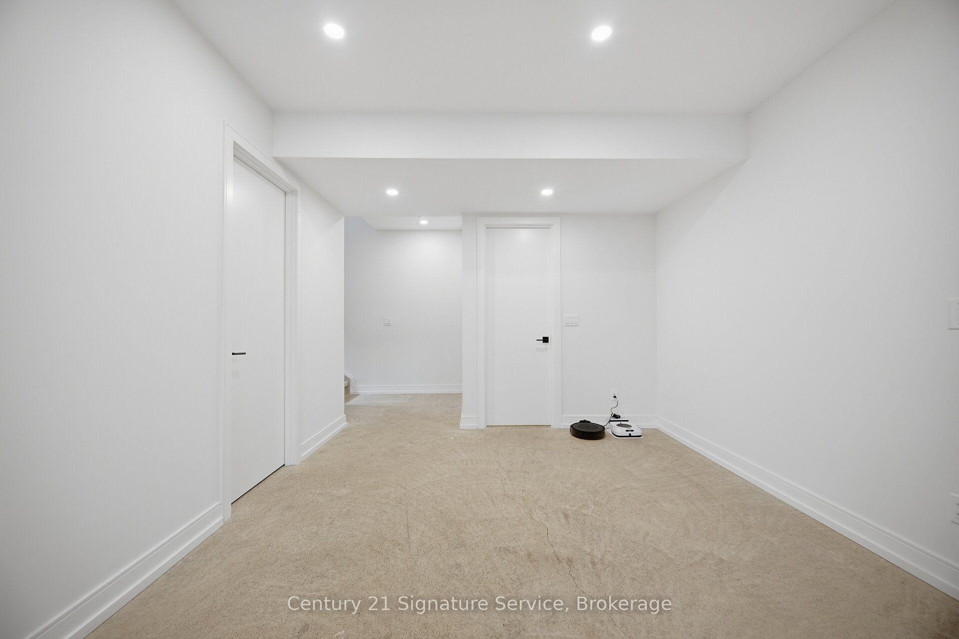Photo 44 of 273C Ranee Avenue, North York, Yorkdale-Glen Park — HOMEH