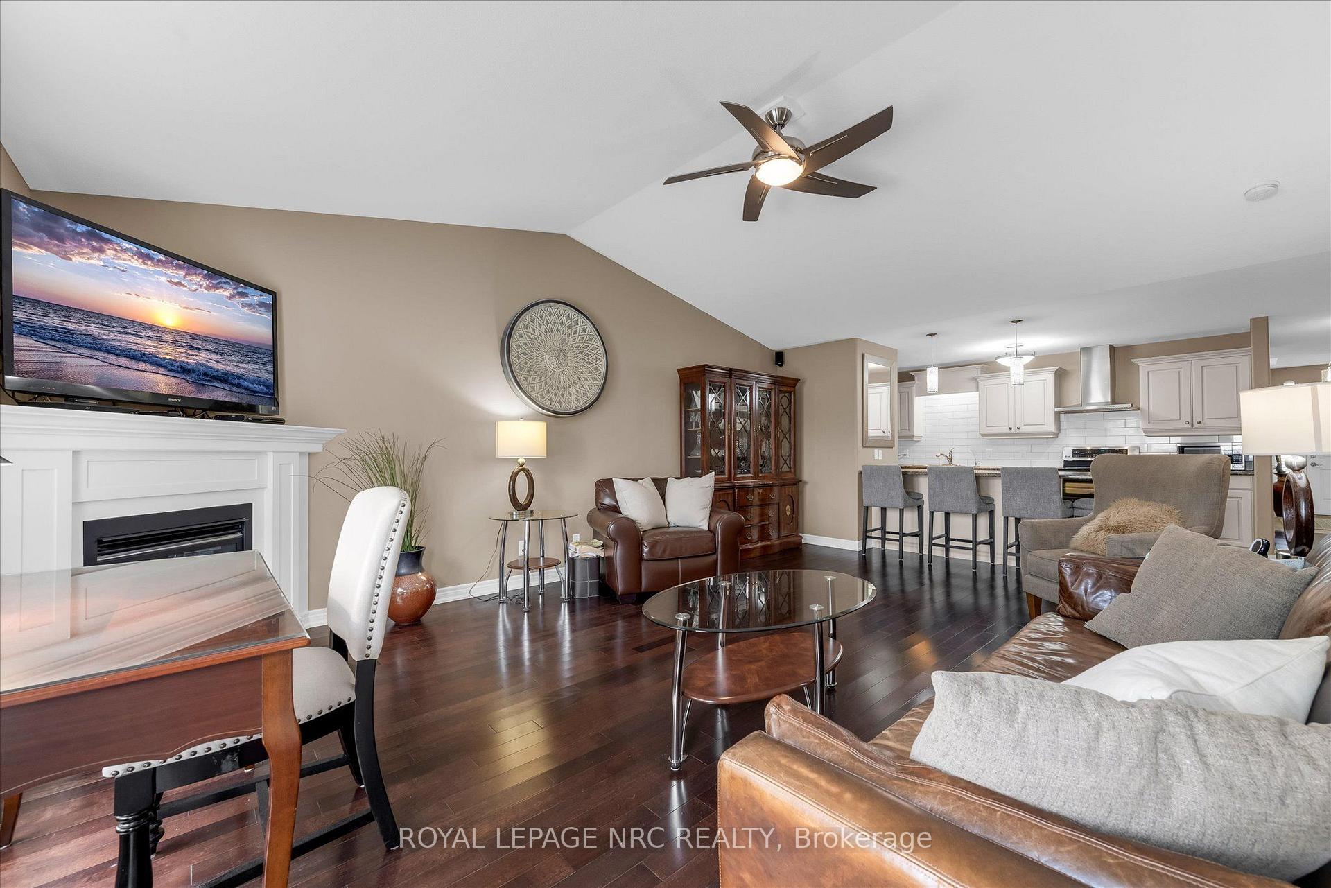 Photo 6 of Unit 23, 70 Elmwood Avenue, Welland, Broadway — HOMEH