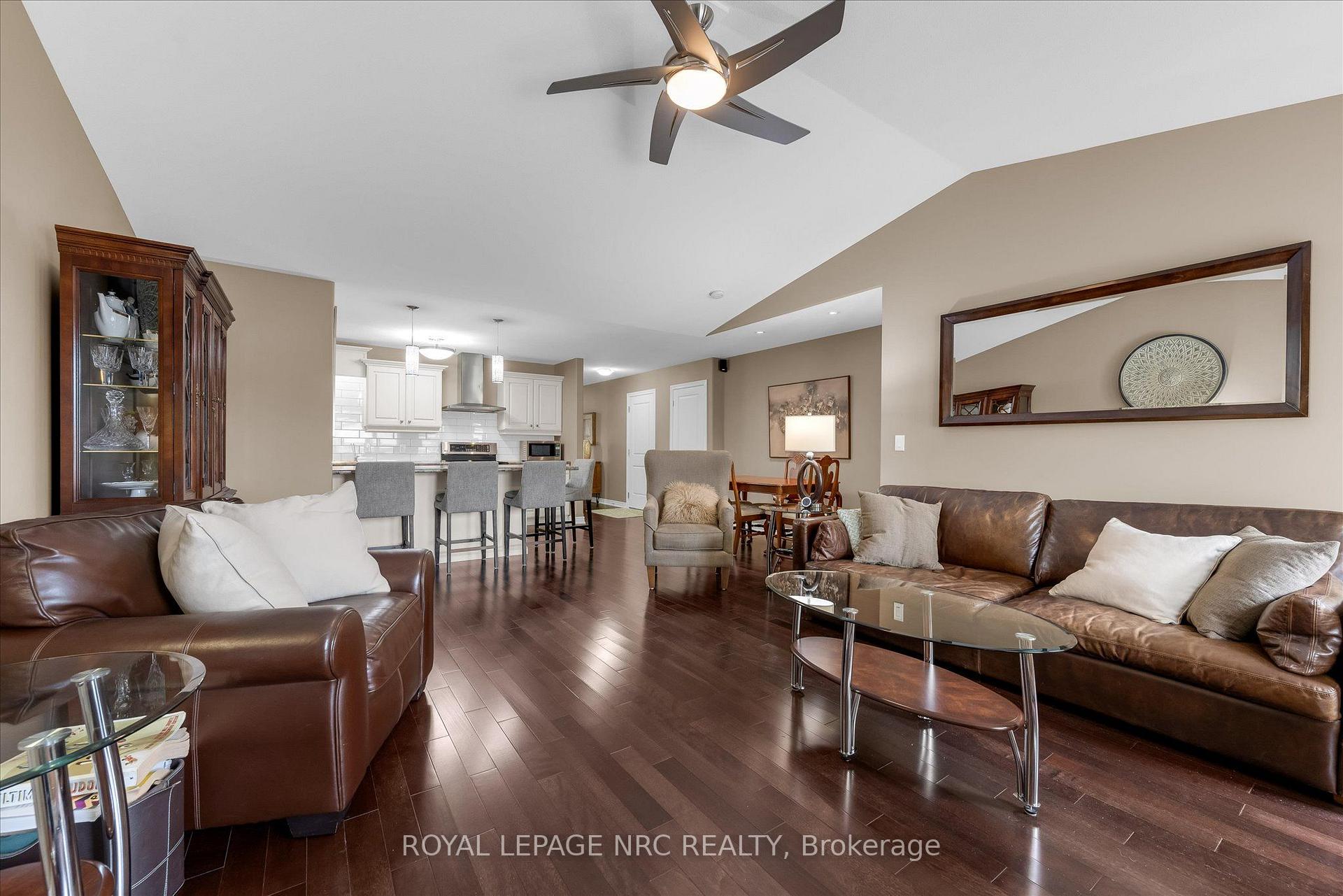 Photo 7 of Unit 23, 70 Elmwood Avenue, Welland, Broadway — HOMEH