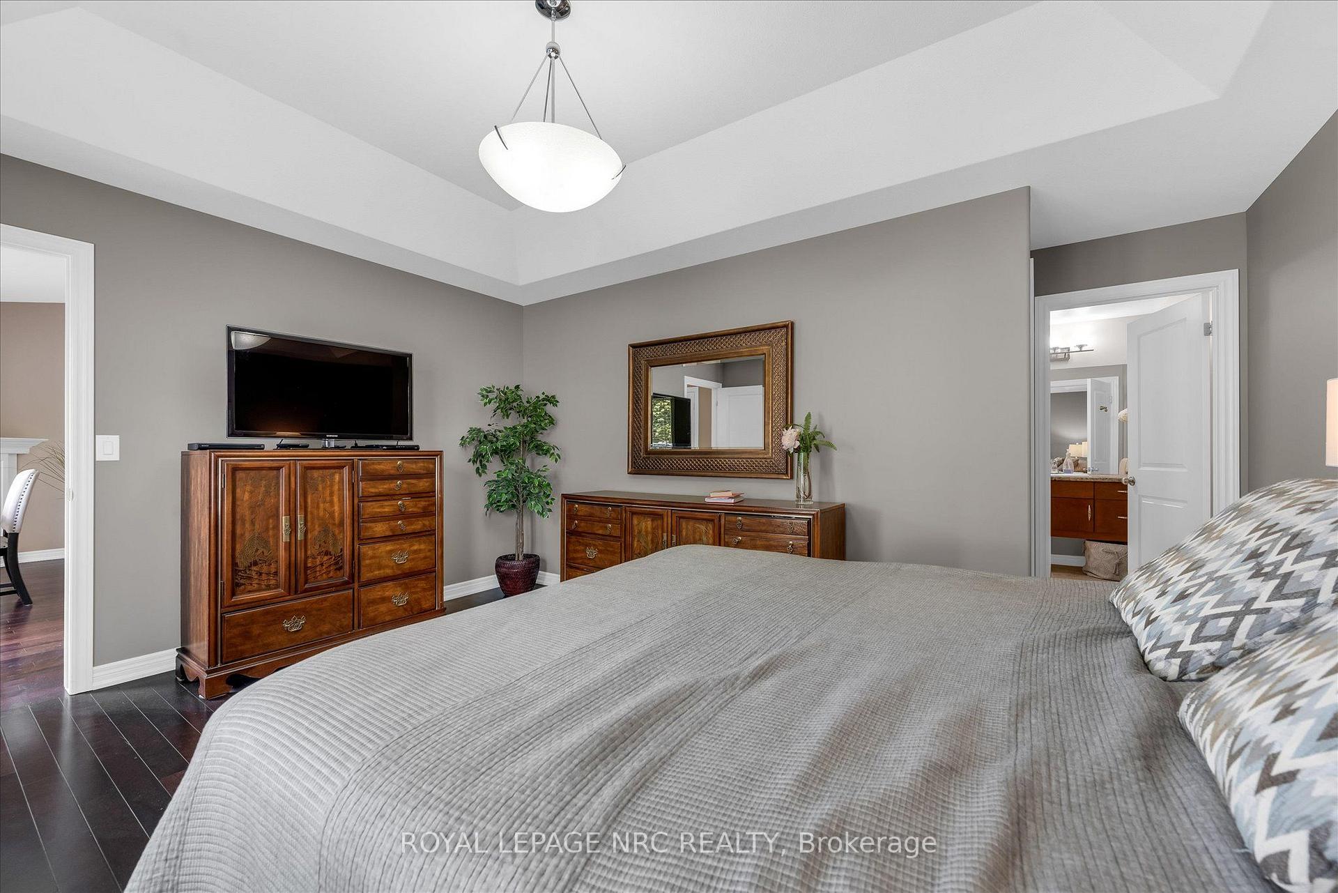 Photo 15 of Unit 23, 70 Elmwood Avenue, Welland, Broadway — HOMEH