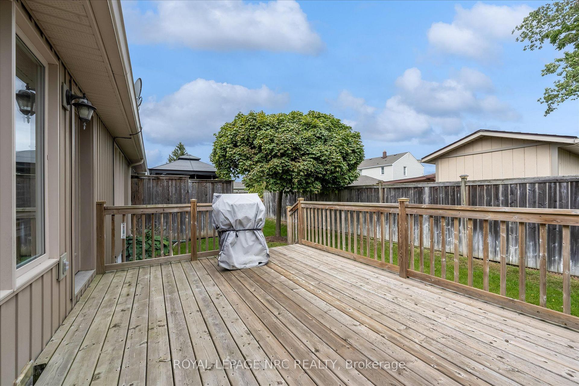 Photo 26 of Unit 23, 70 Elmwood Avenue, Welland, Broadway — HOMEH