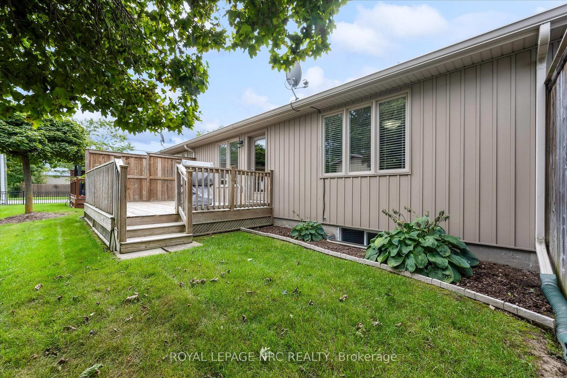 Photo 29 of Unit 23, 70 Elmwood Avenue, Welland, Broadway — HOMEH