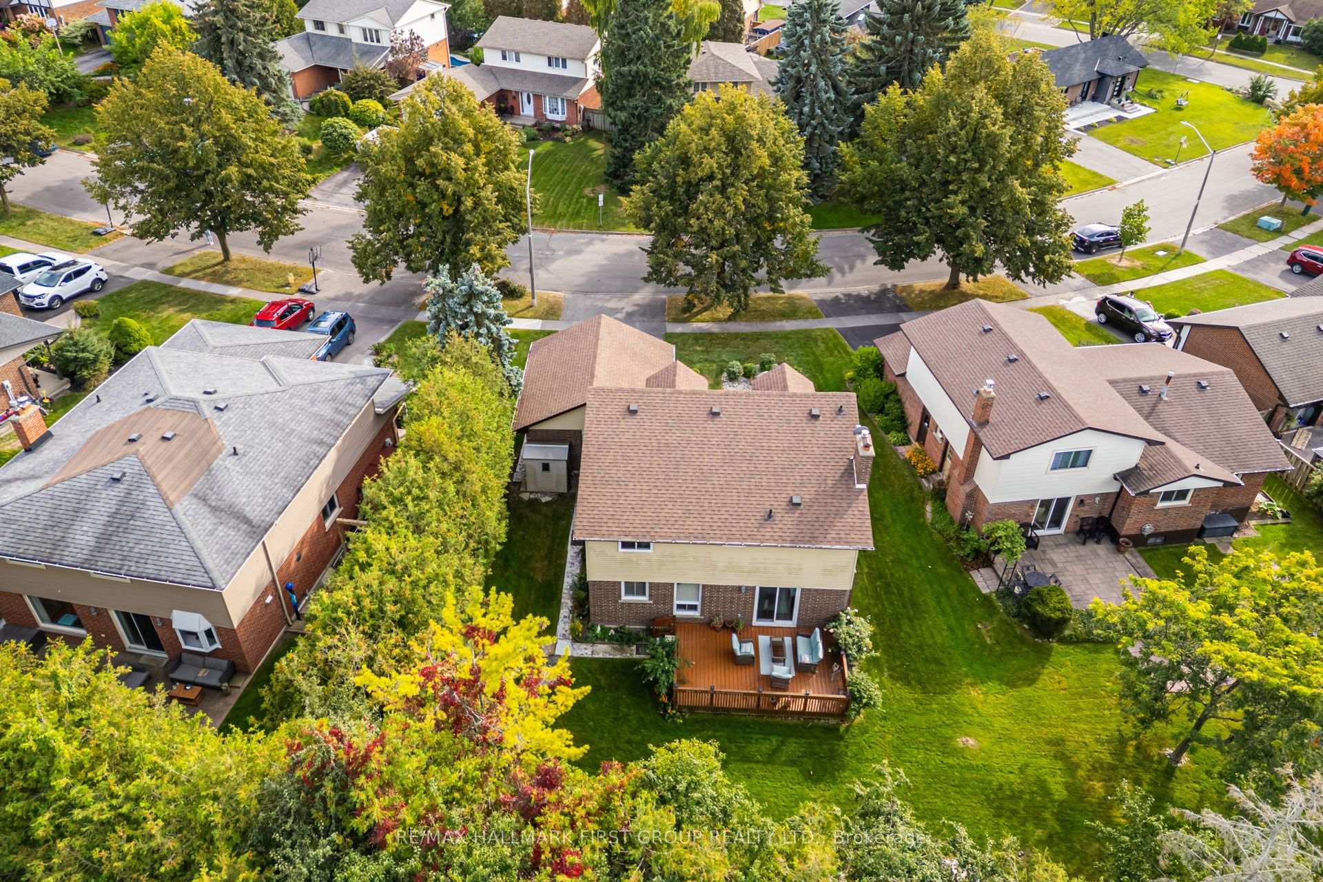 Photo 35 of 33 Anstead Crescent, Ajax, South West — HOMEH