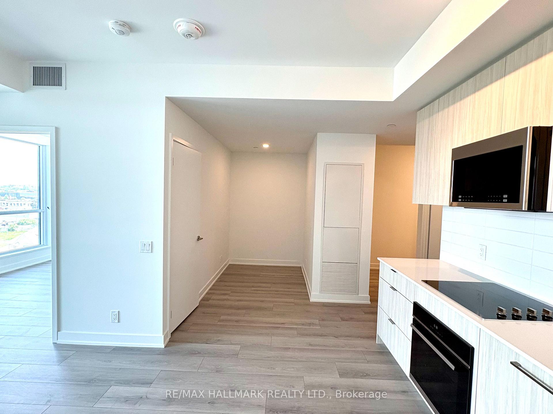 Photo 6 of Unit 601, 20 Deans Drive, Scarborough, Clairlea-Birchmount — HOMEH