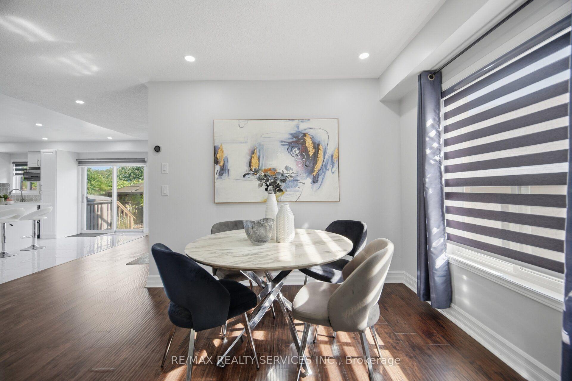 Photo 15 of 4 Sunnybrook Crescent, Brampton, Fletcher's Meadow — HOMEH