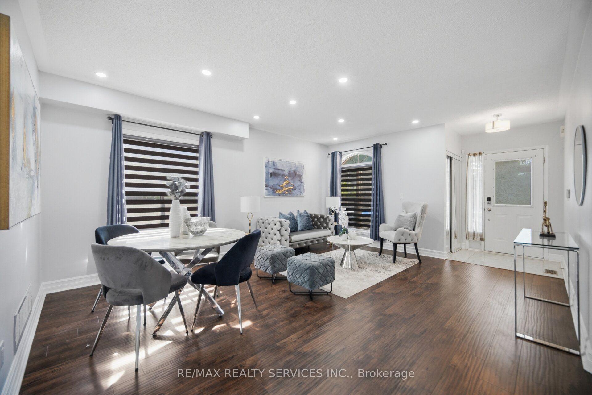 Photo 16 of 4 Sunnybrook Crescent, Brampton, Fletcher's Meadow — HOMEH