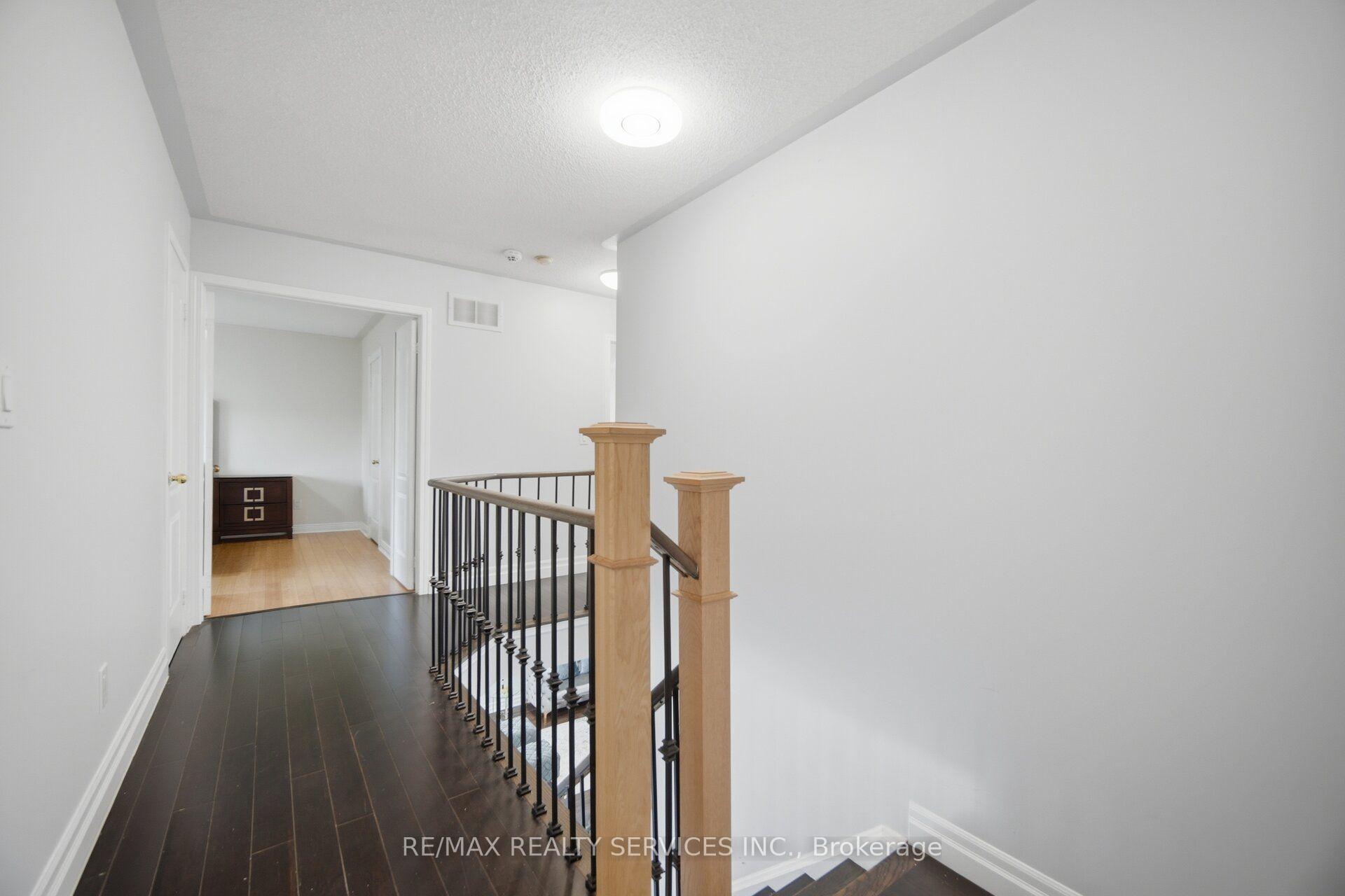 Photo 28 of 4 Sunnybrook Crescent, Brampton, Fletcher's Meadow — HOMEH