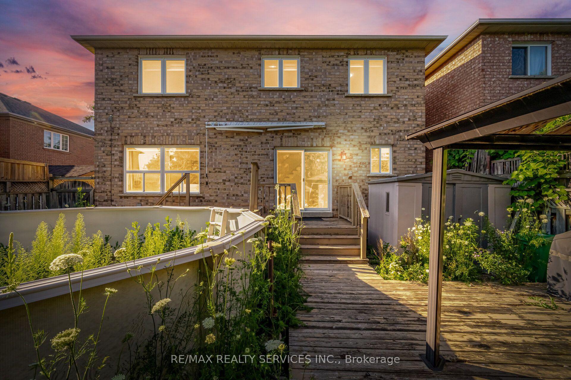 Photo 50 of 4 Sunnybrook Crescent, Brampton, Fletcher's Meadow — HOMEH