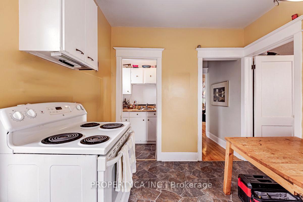 Photo 14 of 133 Drayton Avenue, Toronto, Woodbine Corridor — HOMEH
