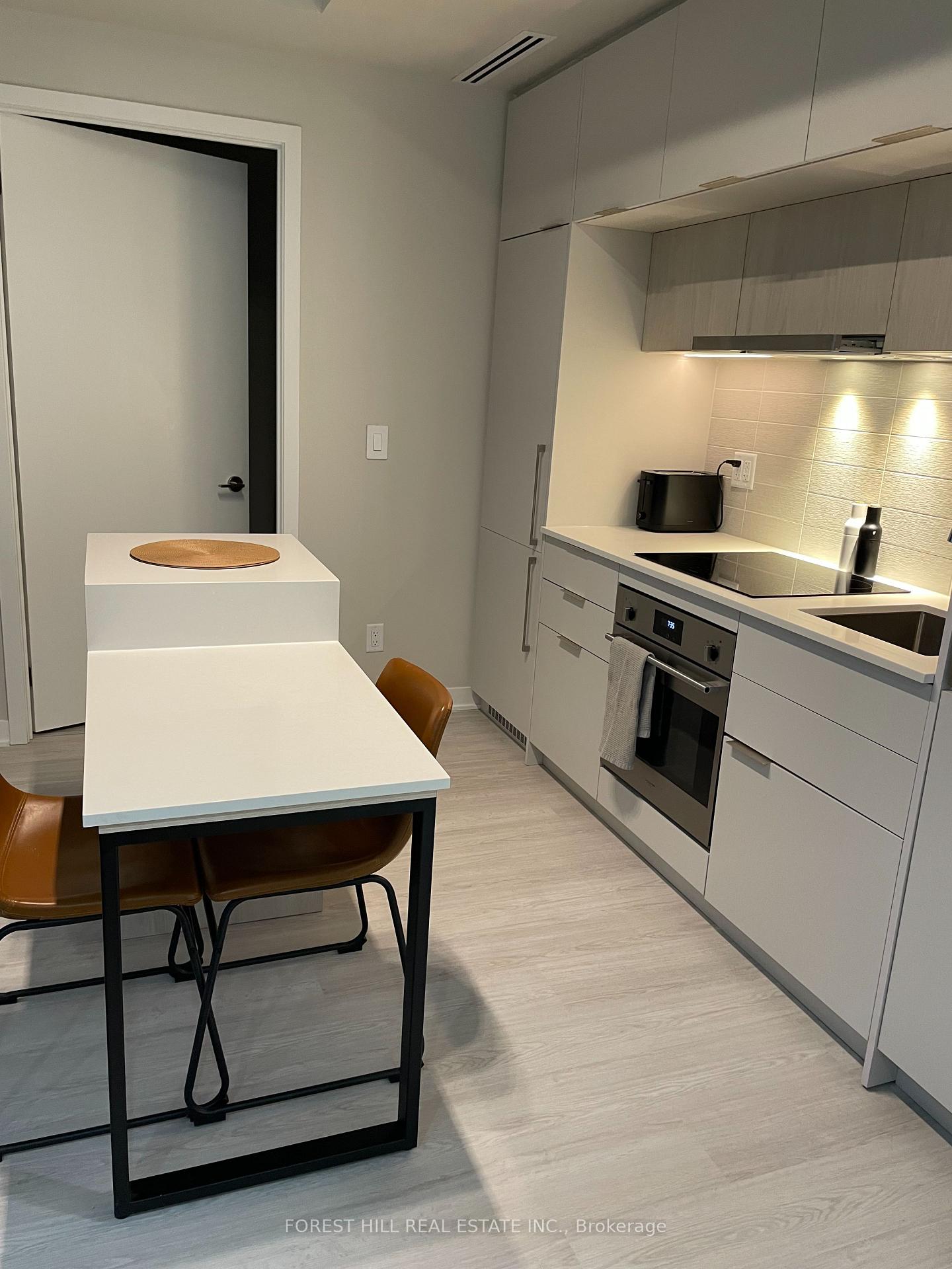 Photo 3 of Unit 316, 185 Alberta Avenue, Toronto, Oakwood Village — HOMEH